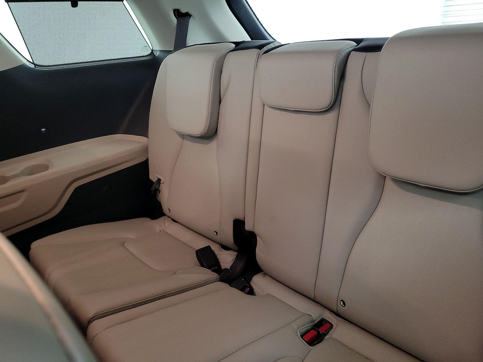 2025 Kia Carnival EX - Photo 22