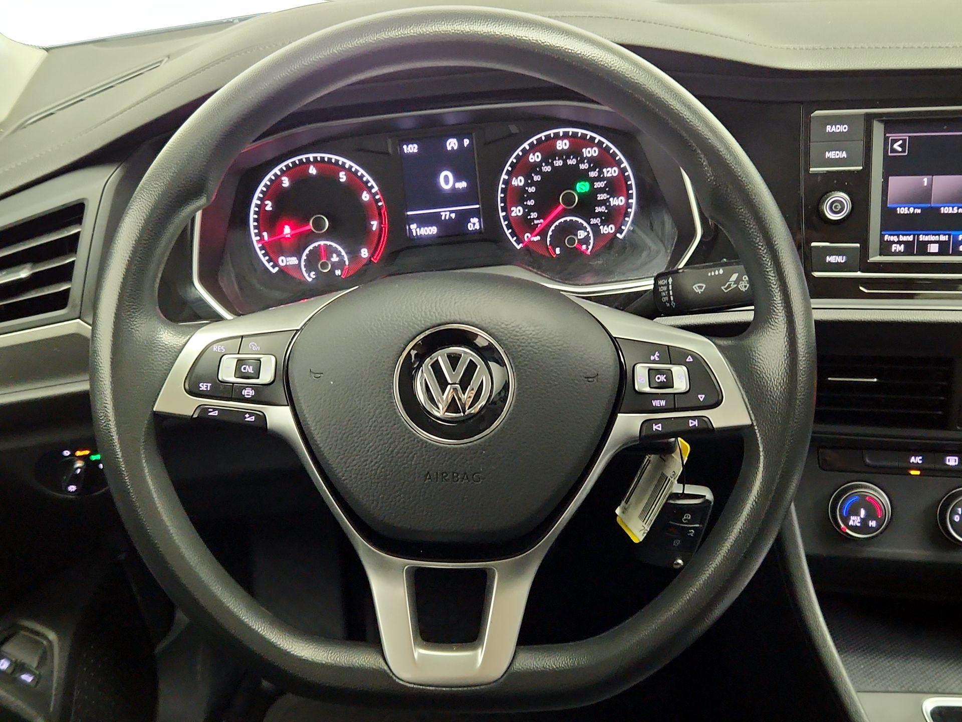 Thumbnail: 2021 Volkswagen Jetta - 10