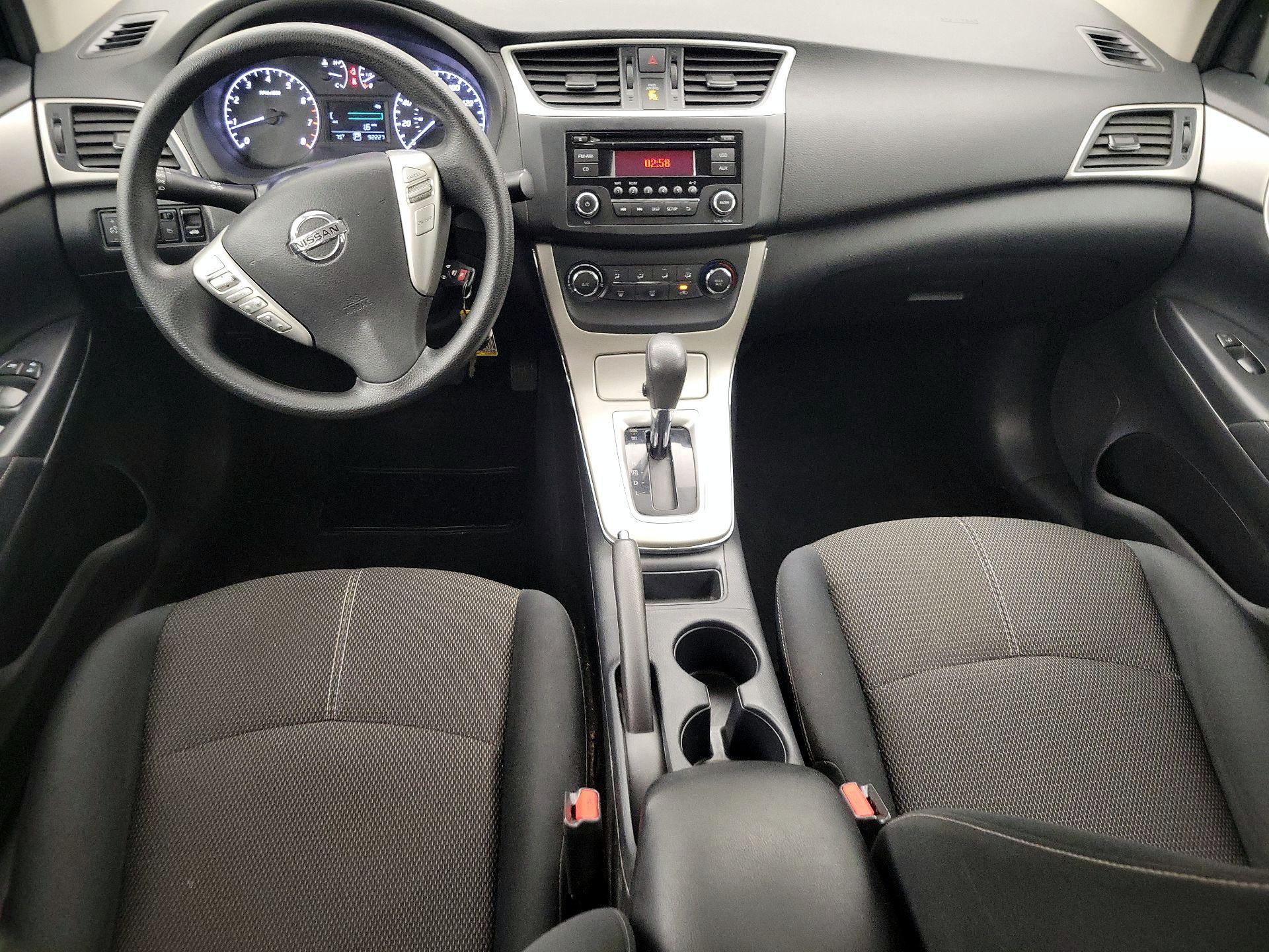 Thumbnail: 2015 Nissan Sentra - 9