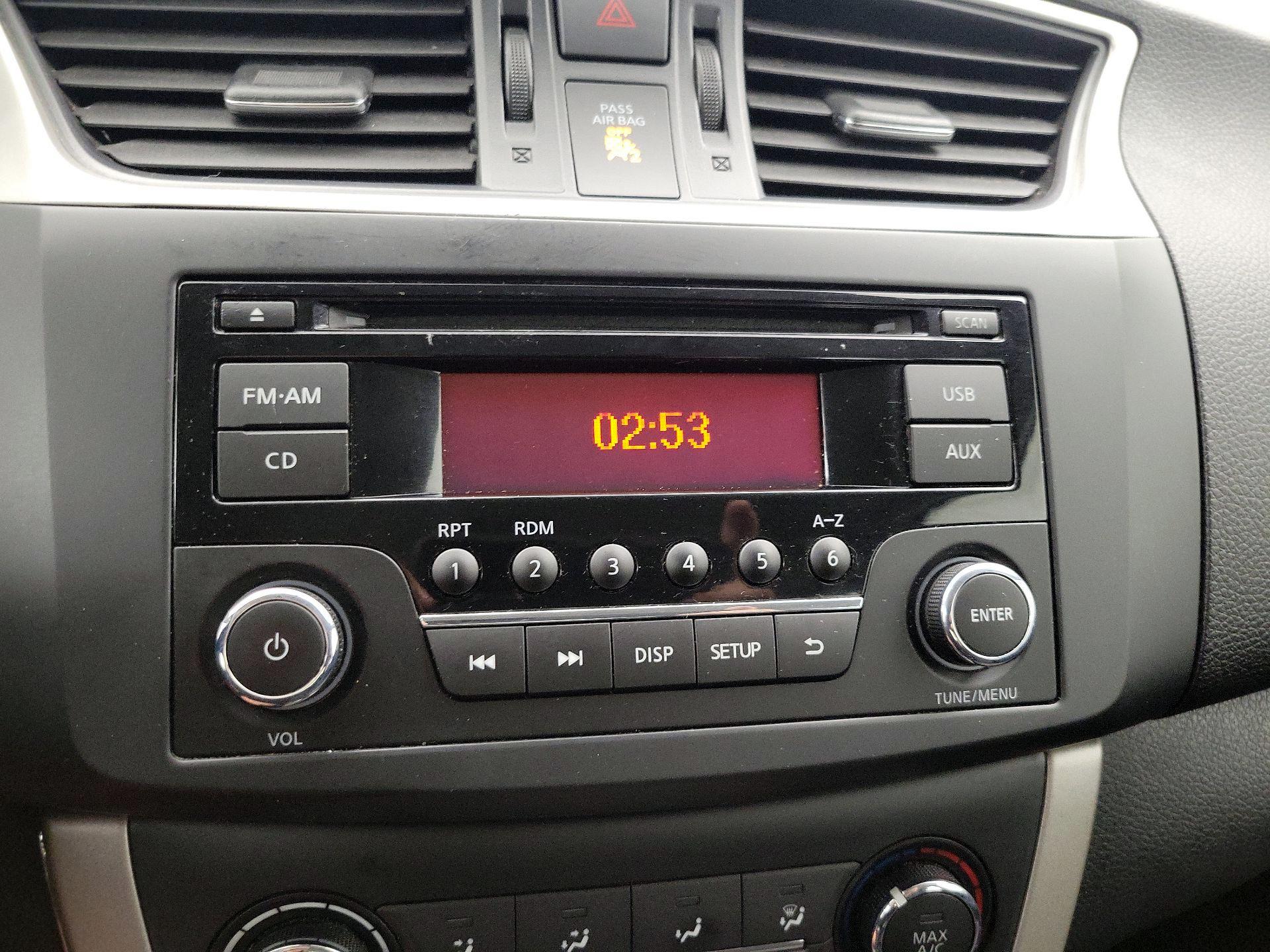 Thumbnail: 2015 Nissan Sentra - 14