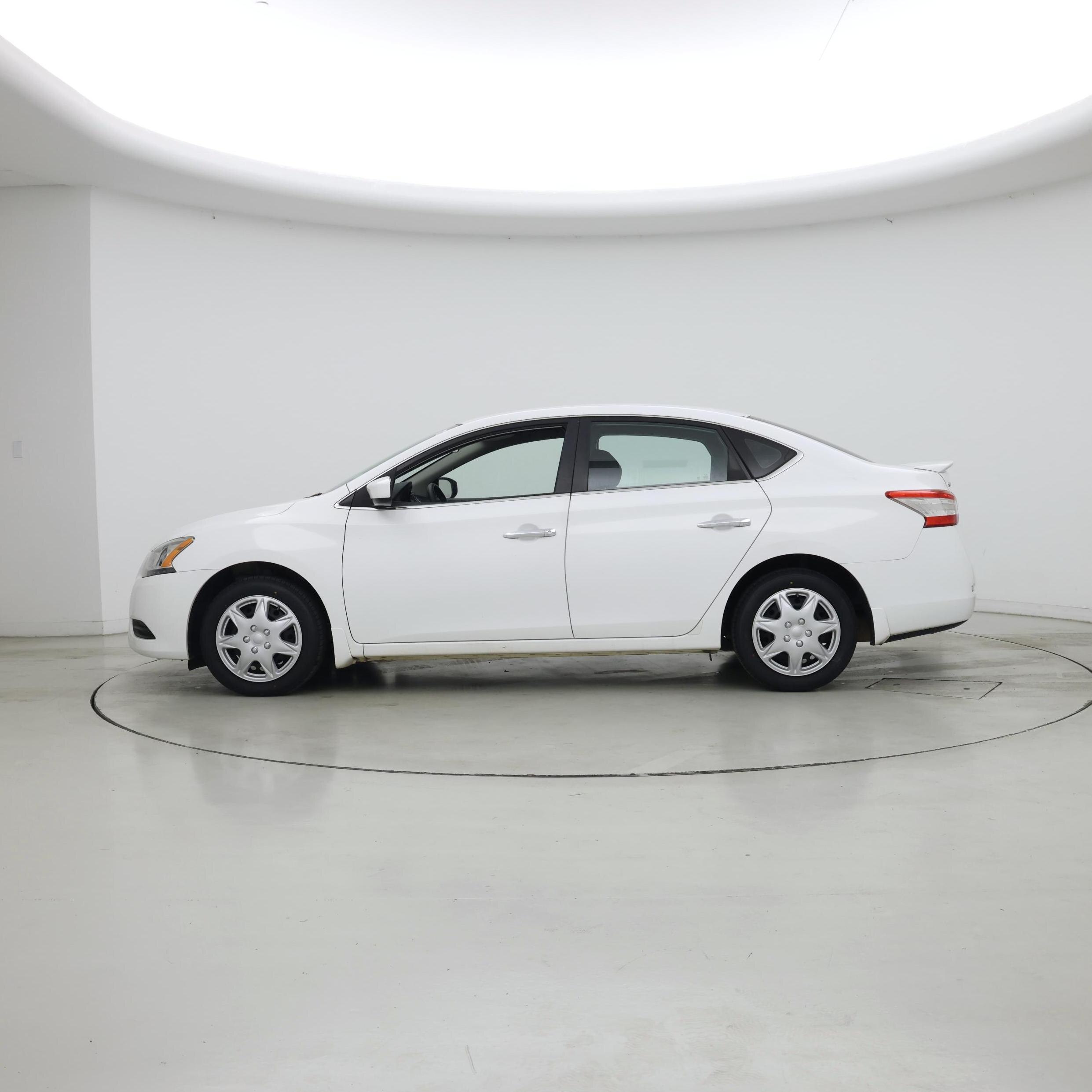 Thumbnail: 2015 Nissan Sentra - 3
