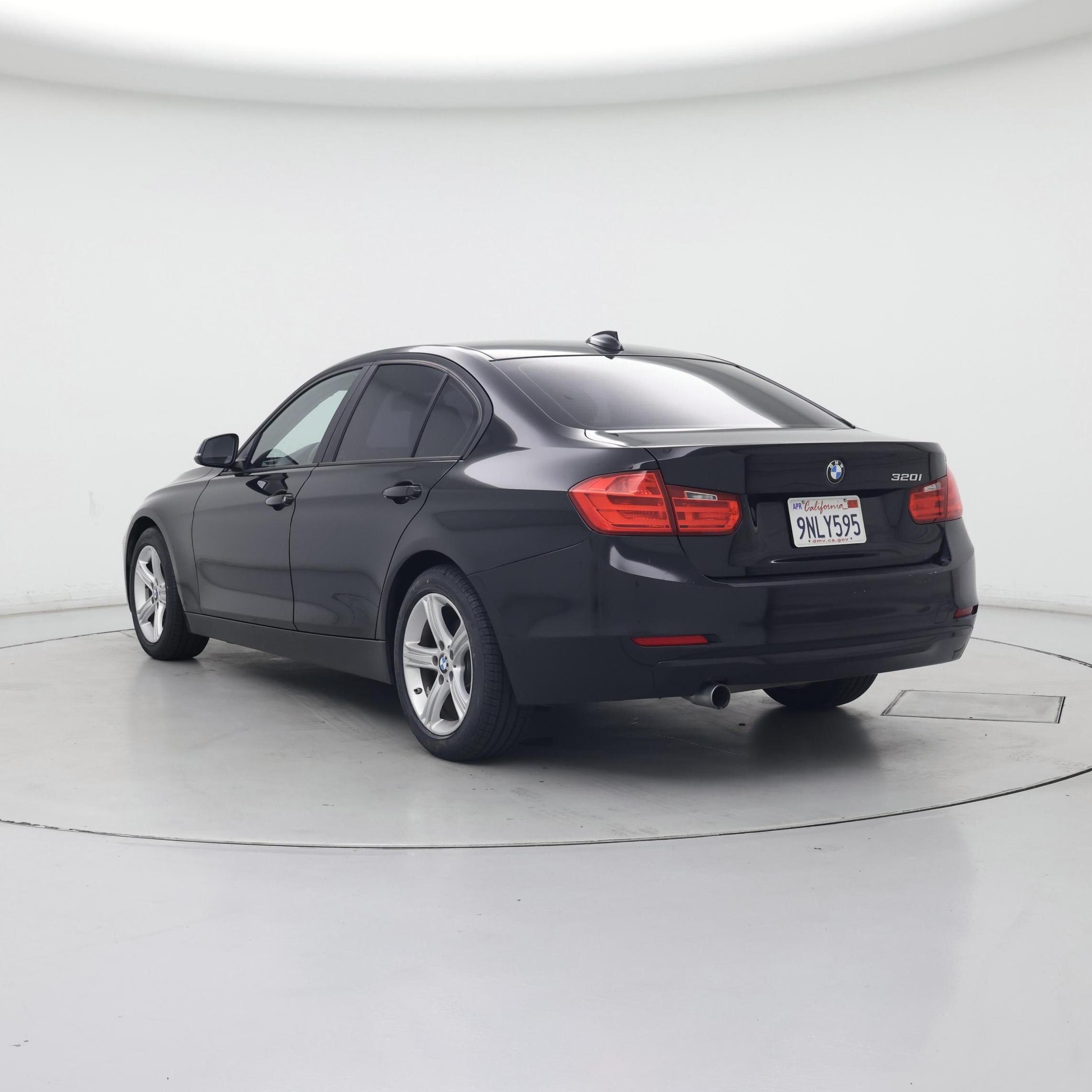 Thumbnail: 2015 BMW 3 Series - 2