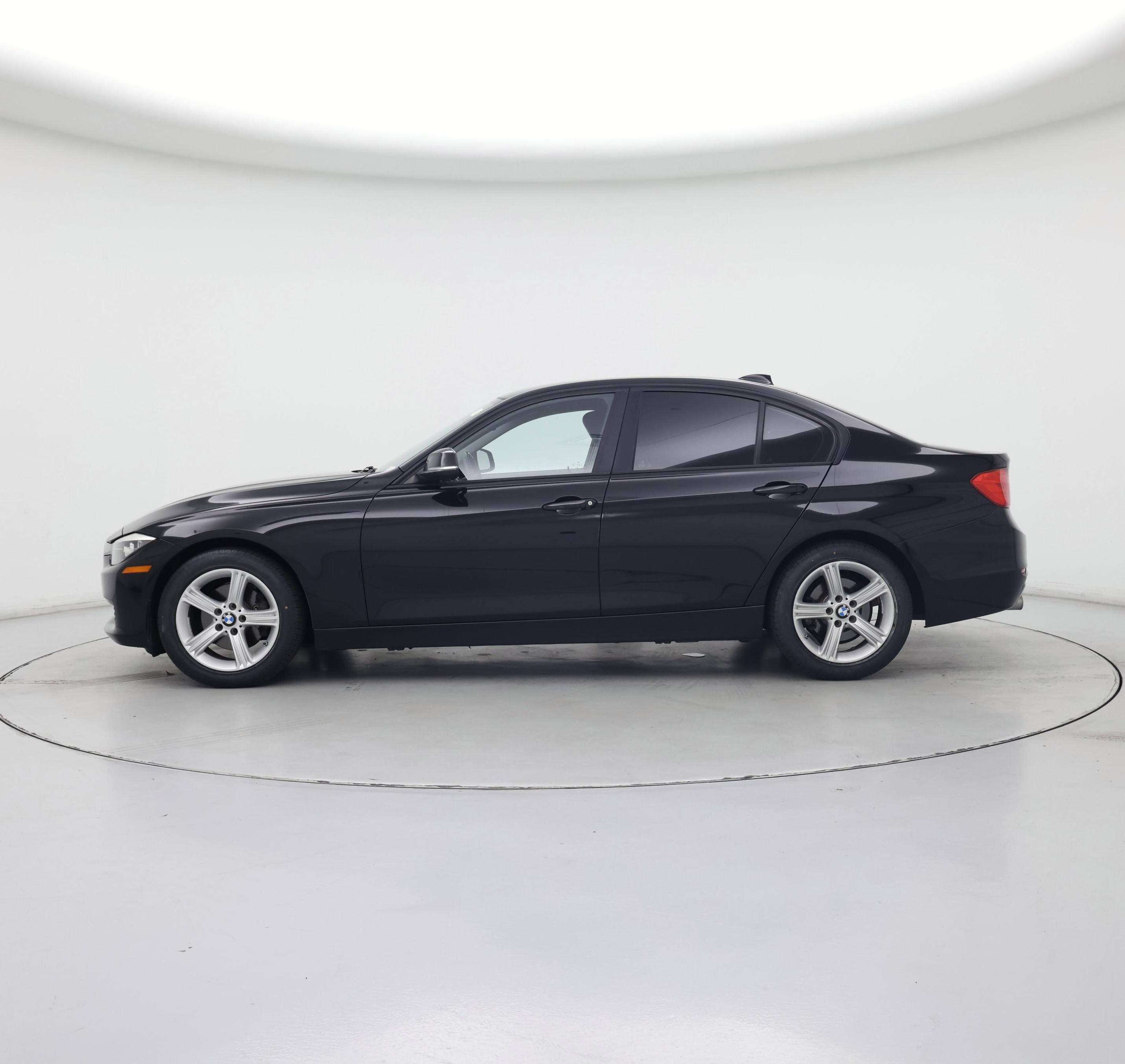 Thumbnail: 2015 BMW 3 Series - 3