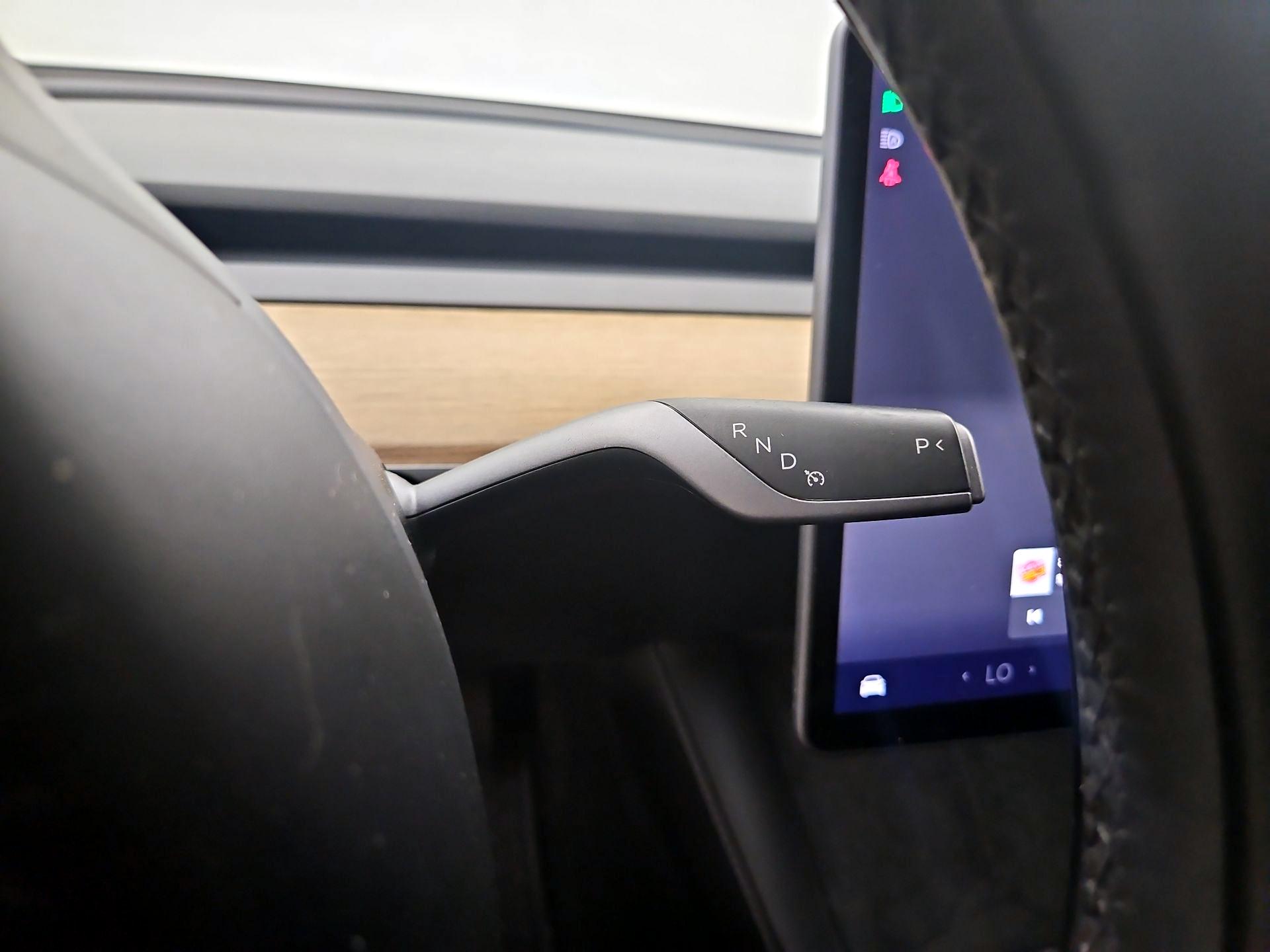 Thumbnail: 2023 Tesla Model 3 - 16