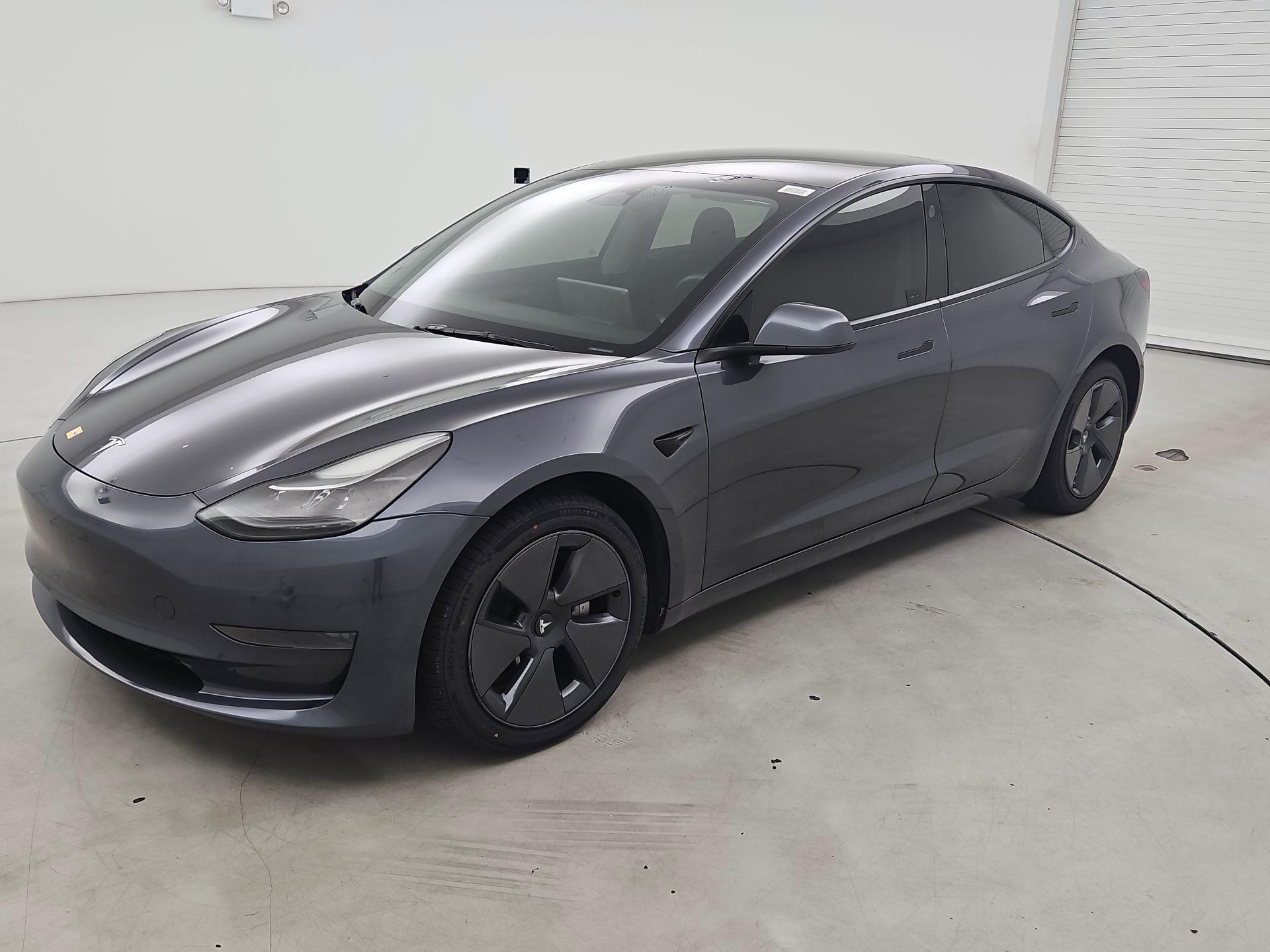 Thumbnail: 2023 Tesla Model 3 - 3