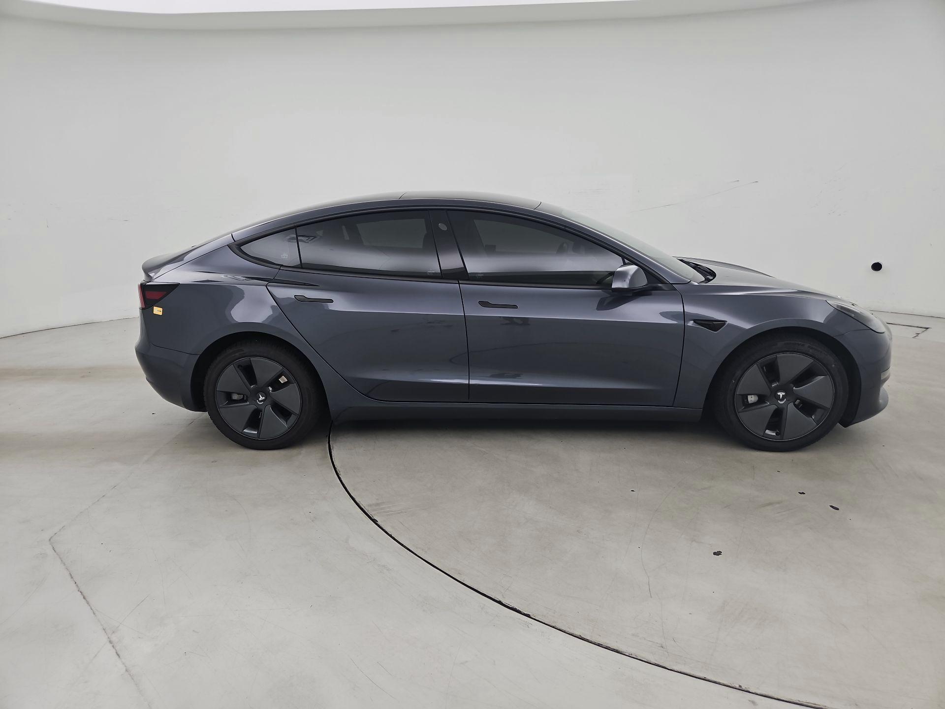 Thumbnail: 2023 Tesla Model 3 - 4