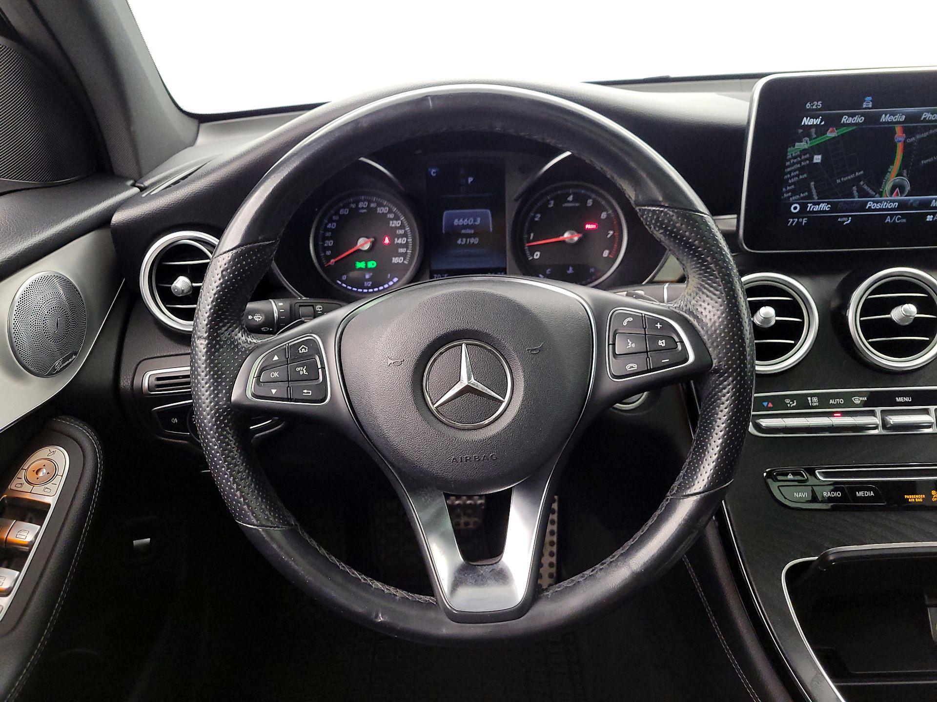 Thumbnail: 2019 Mercedes-Benz GLC - 10