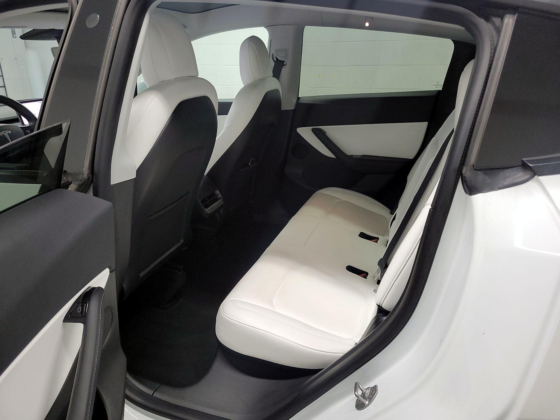 Thumbnail: 2021 Tesla Model Y - 17