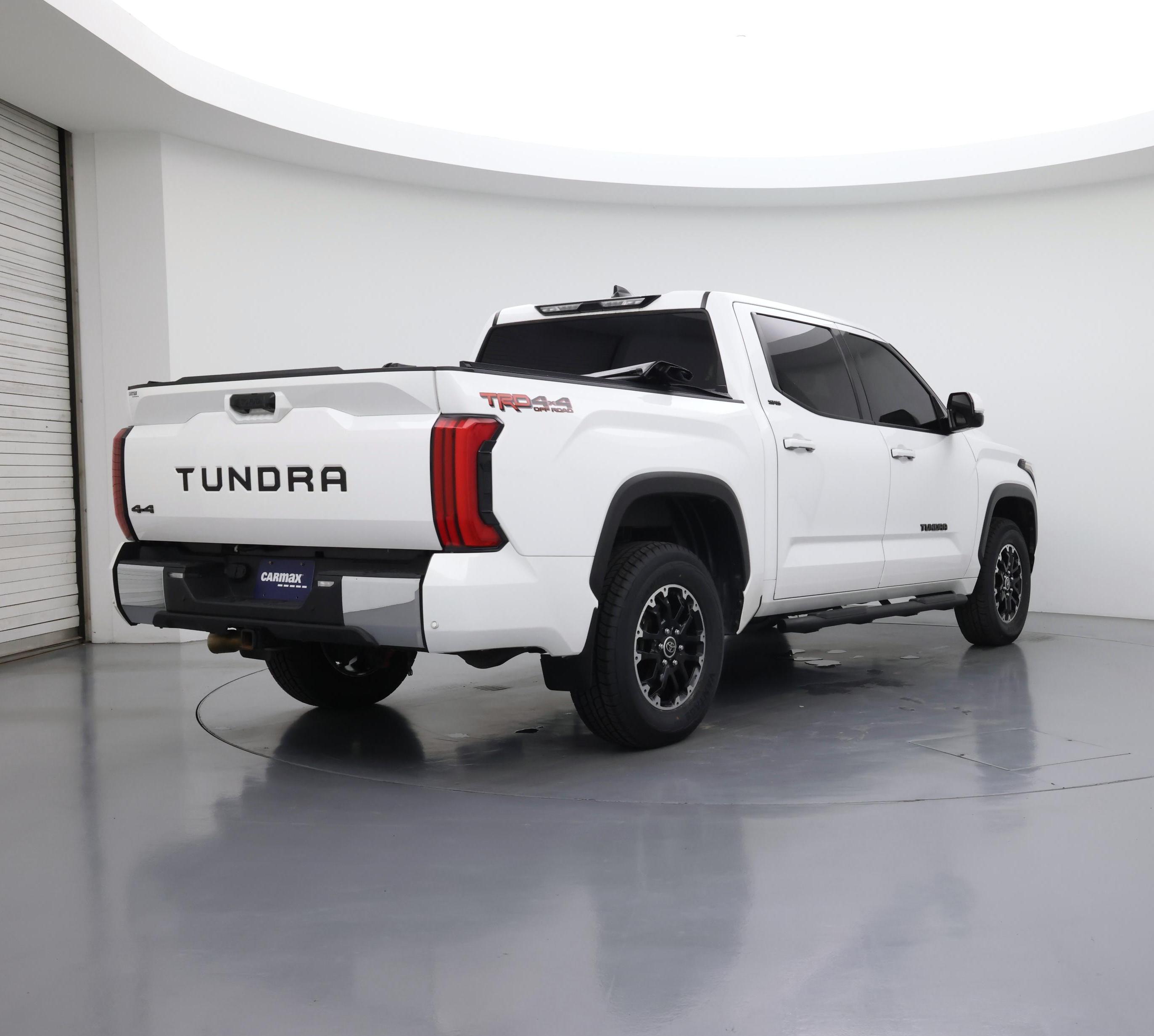 Thumbnail: 2022 Toyota Tundra - 8
