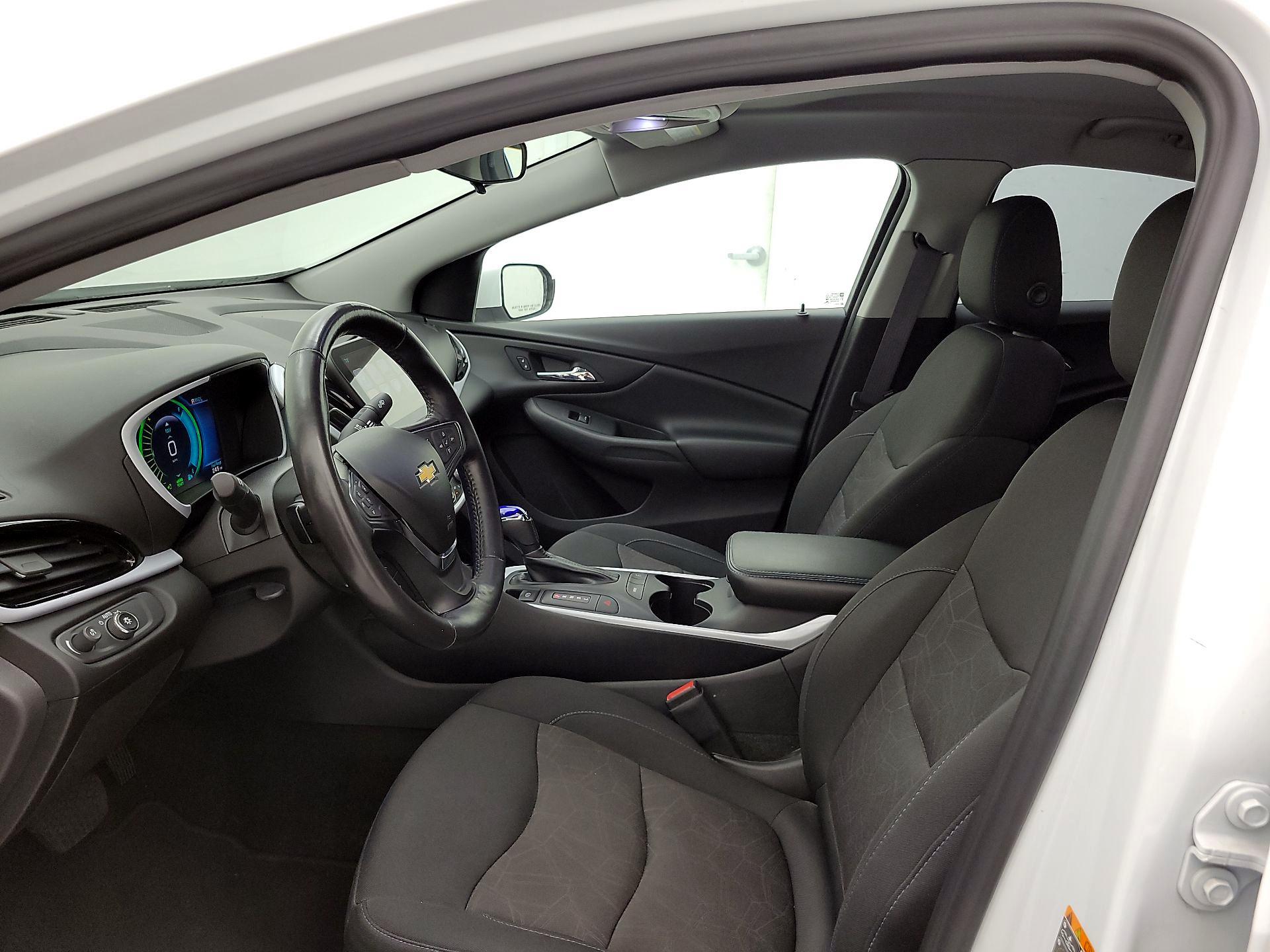 Thumbnail: 2017 Chevrolet Volt - 11