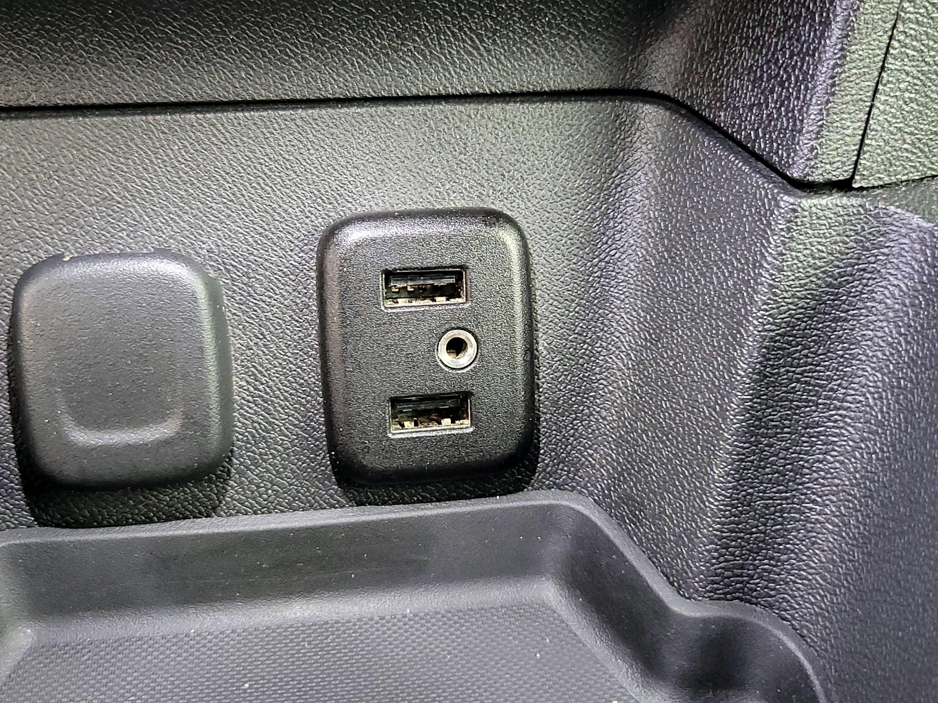 Thumbnail: 2017 Chevrolet Volt - 18