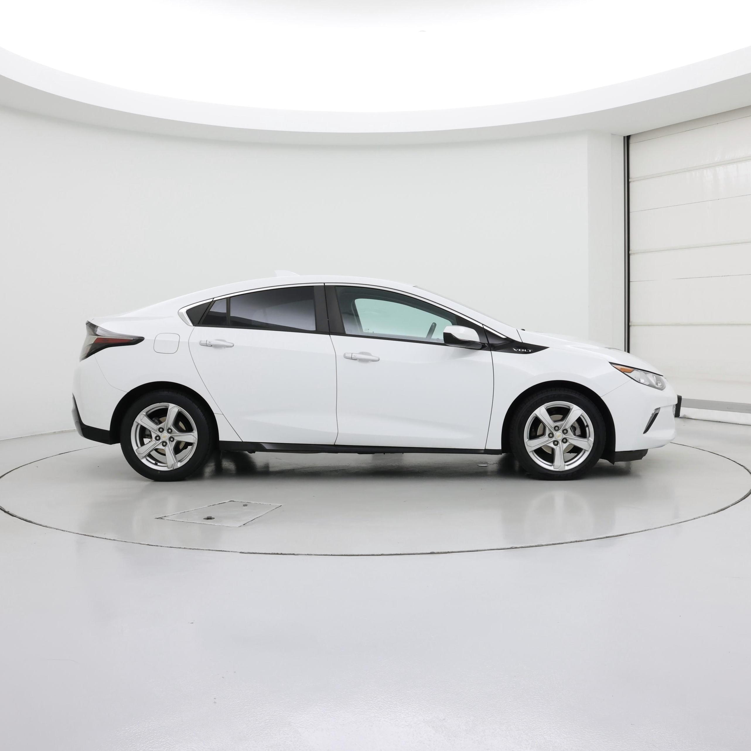 Thumbnail: 2017 Chevrolet Volt - 7