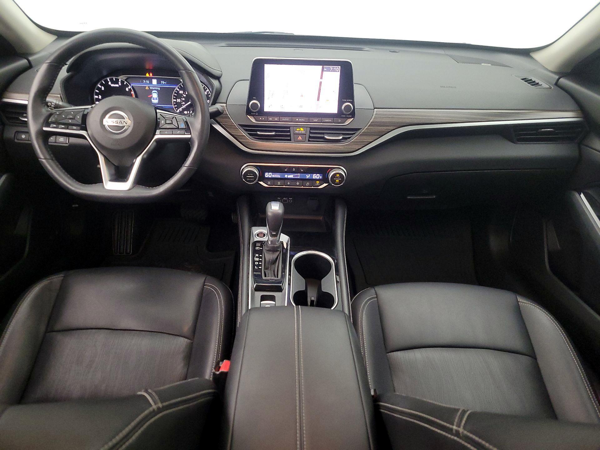 Thumbnail: 2020 Nissan Altima - 9