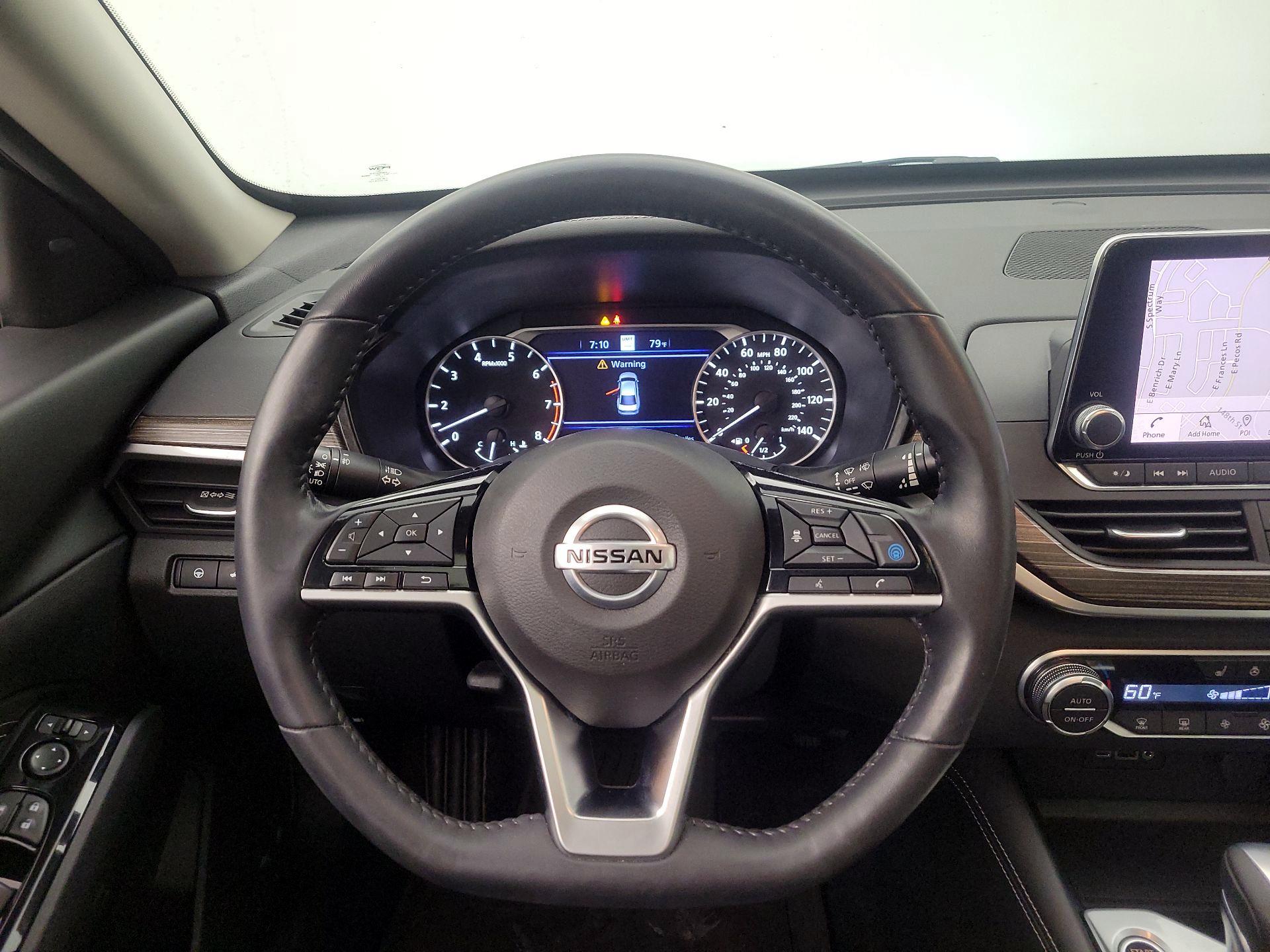 Thumbnail: 2020 Nissan Altima - 10