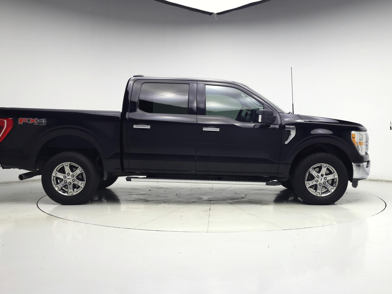 2021 Ford F-150 XLT - Photo 8