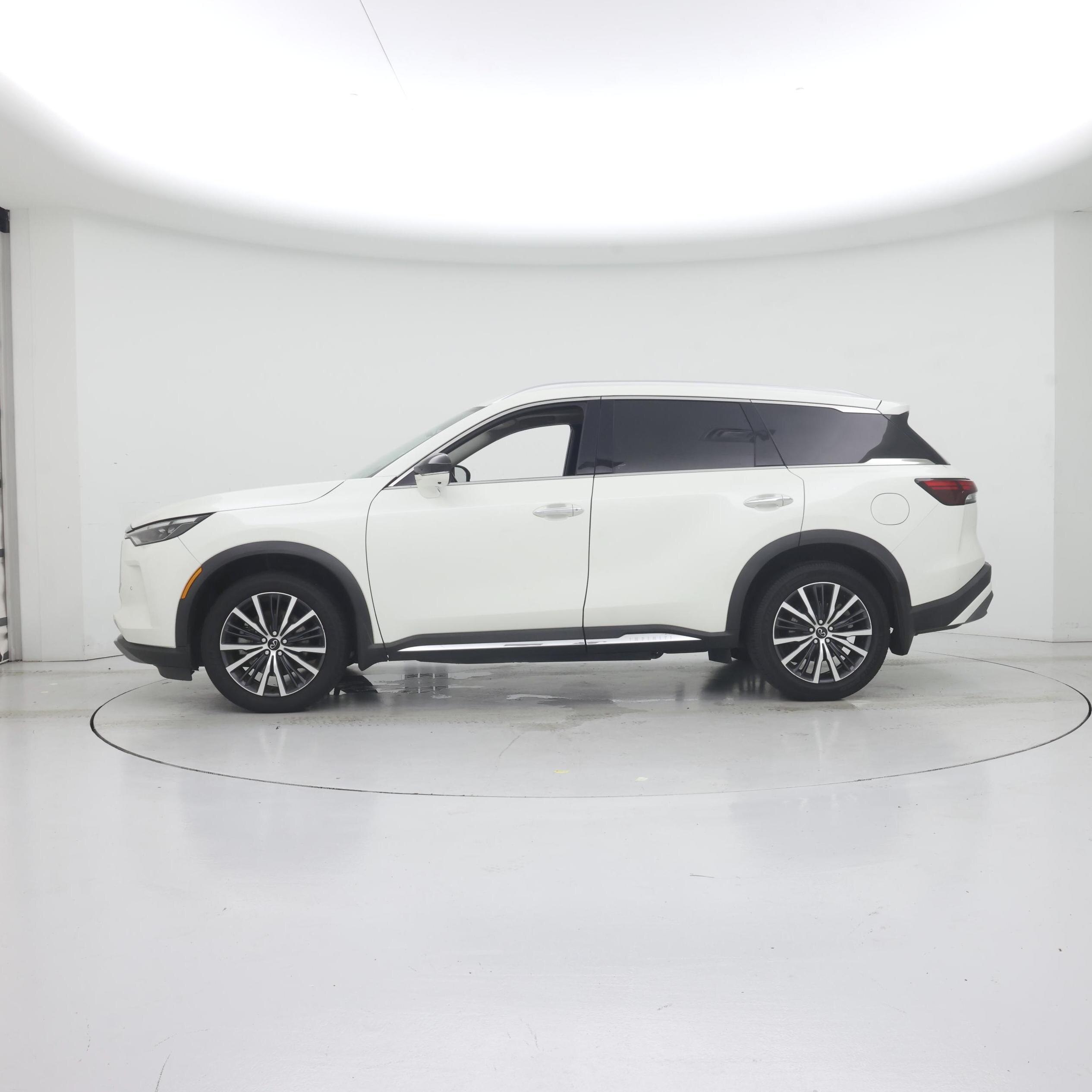 Thumbnail: 2023 INFINITI QX60 - 3