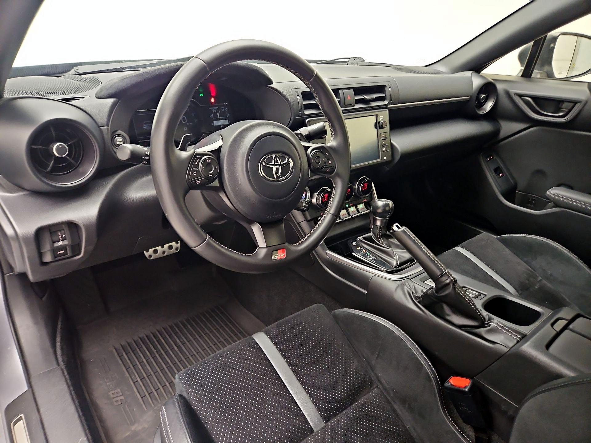 Thumbnail: 2023 Toyota GR86 - 9