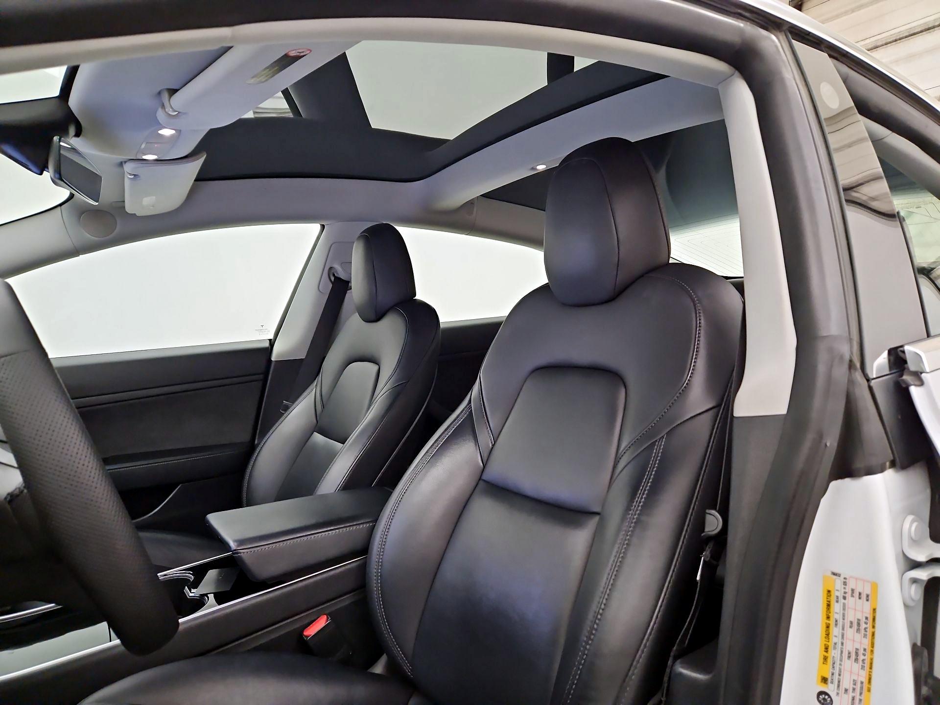 Thumbnail: 2020 Tesla Model 3 - 20