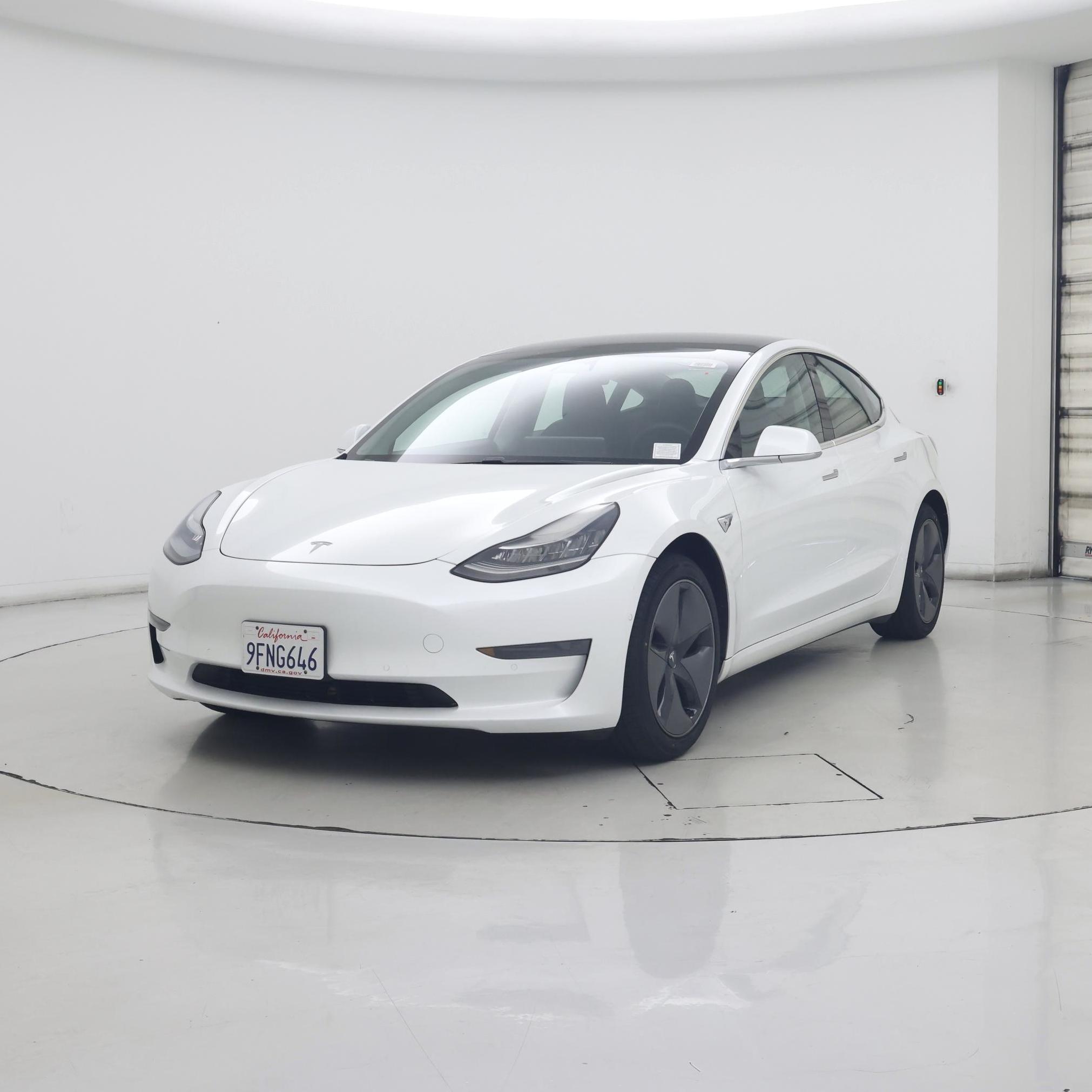 Thumbnail: 2020 Tesla Model 3 - 4