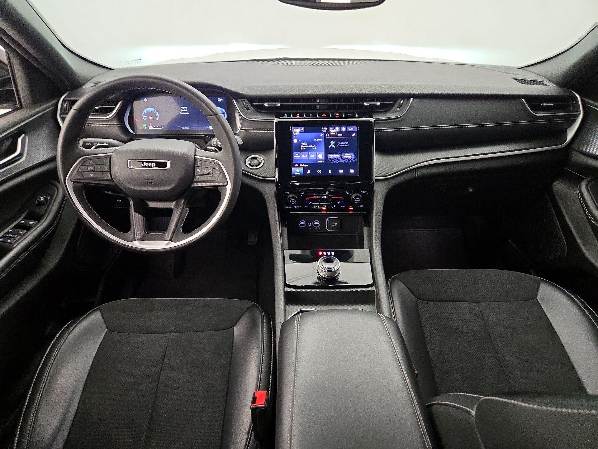 Thumbnail: 2023 Jeep Grand Cherokee - 9