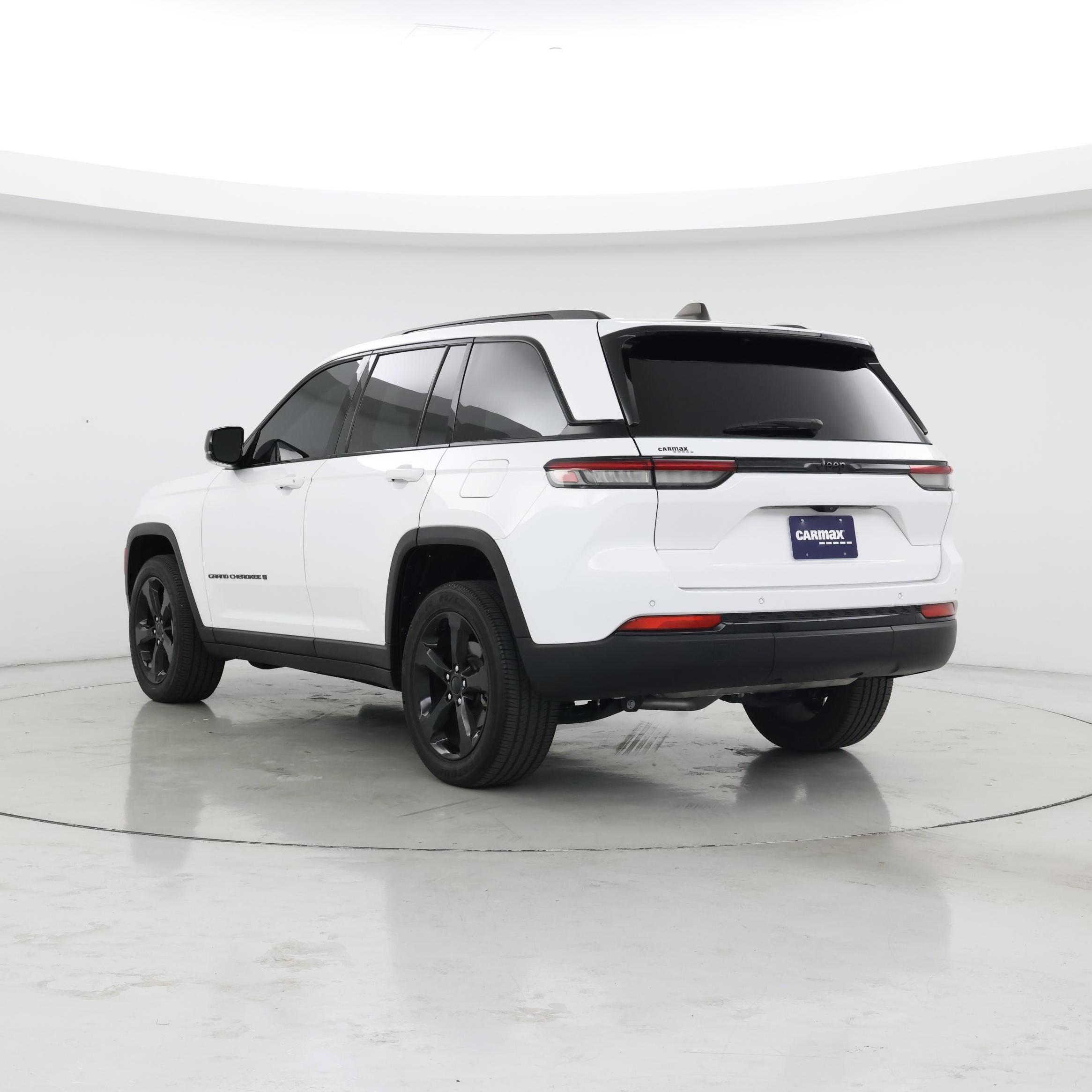 Thumbnail: 2023 Jeep Grand Cherokee - 2