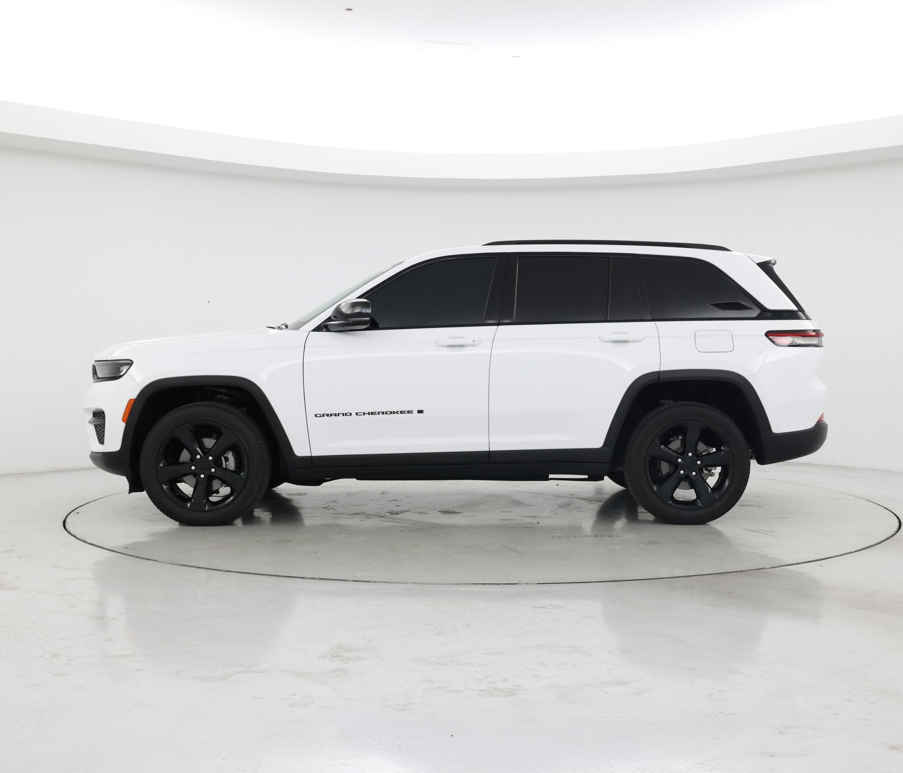 Thumbnail: 2023 Jeep Grand Cherokee - 3