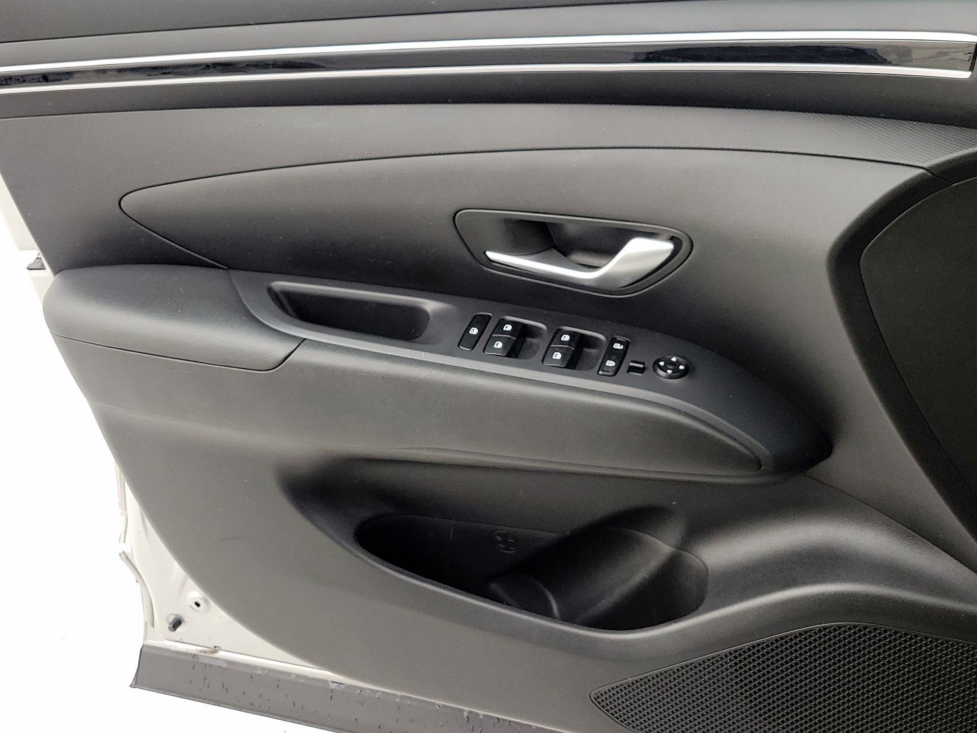 Thumbnail: 2023 Hyundai Tucson - 12