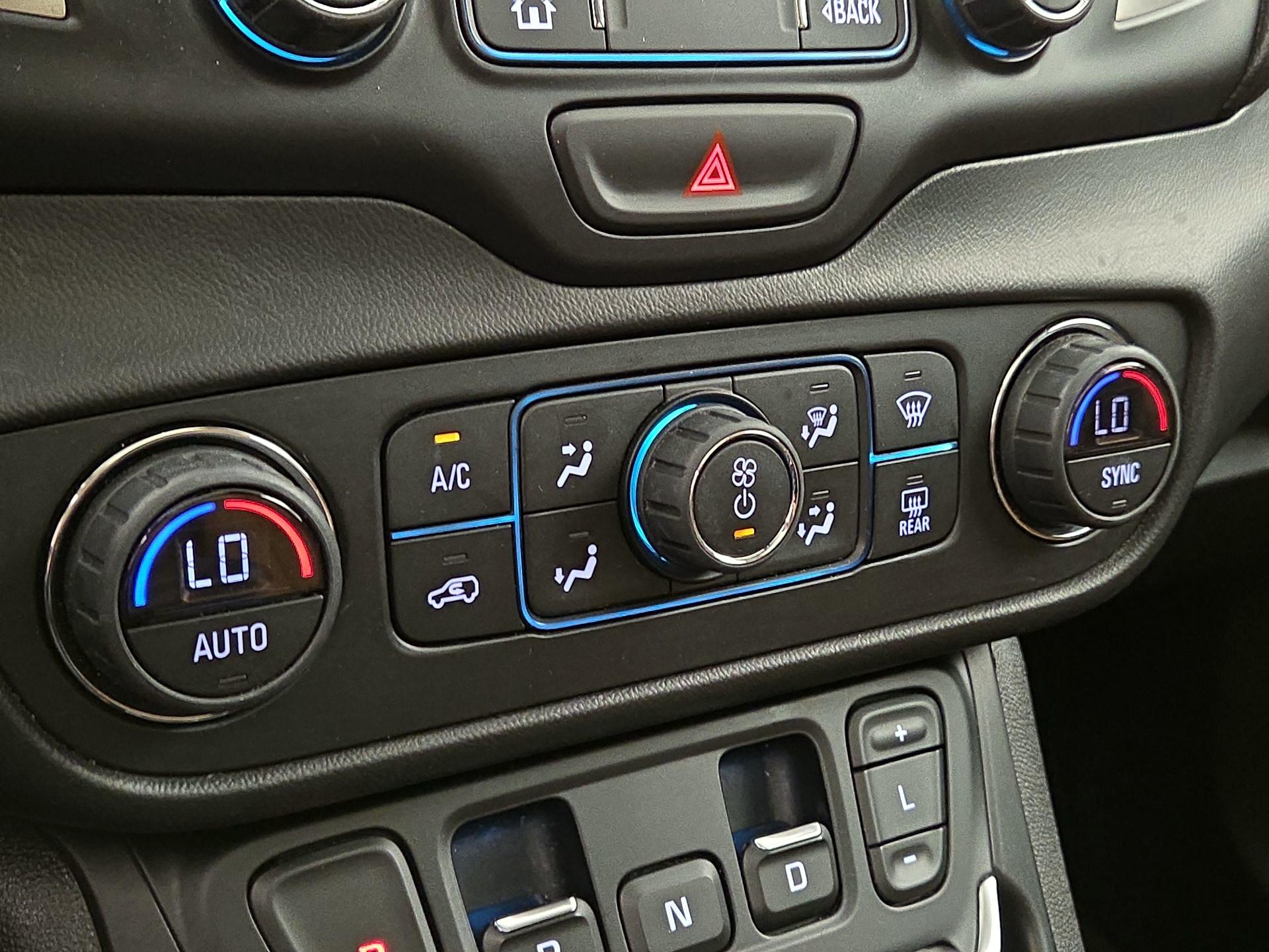 Thumbnail: 2021 GMC Terrain - 16