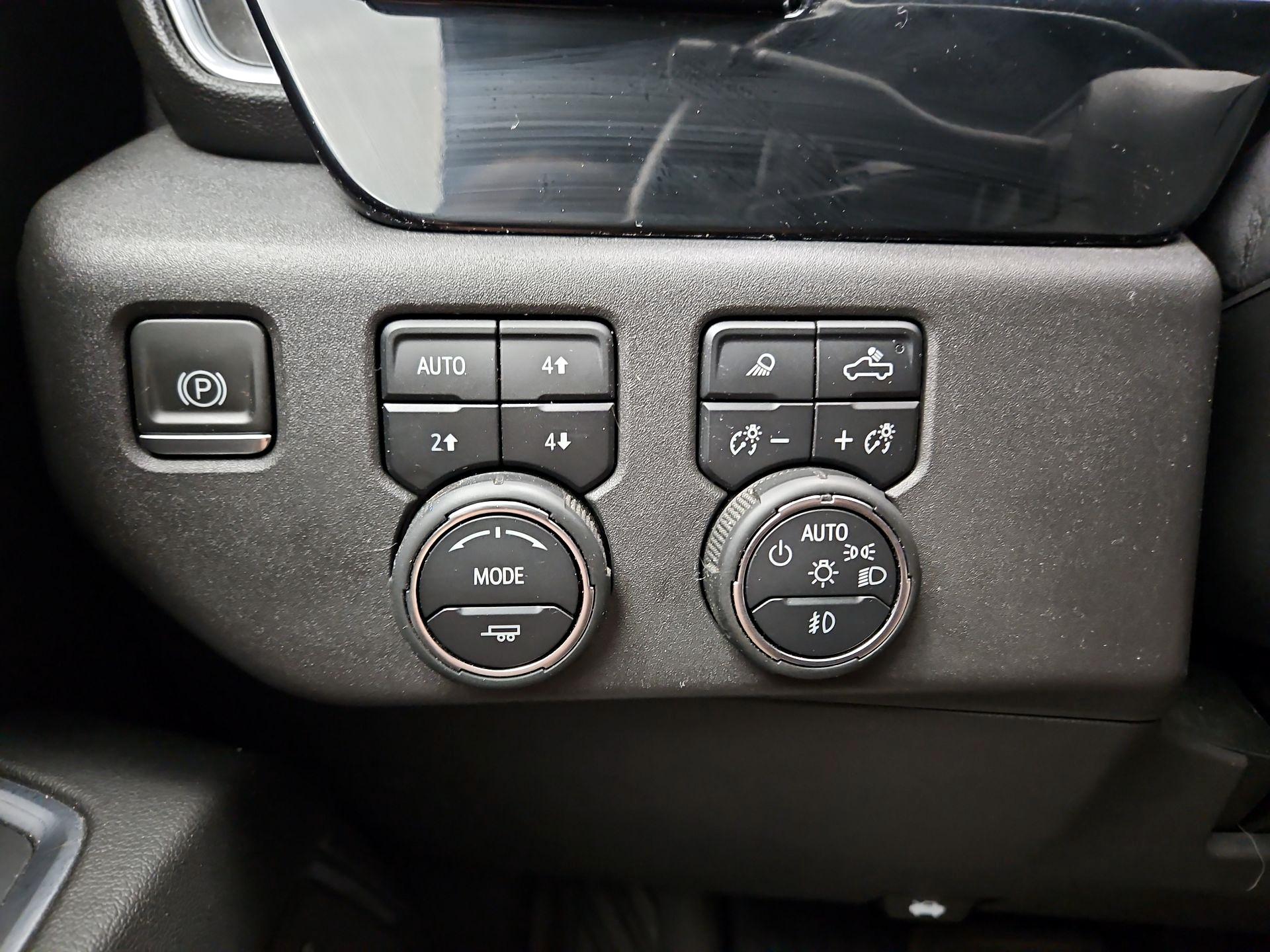 Thumbnail: 2023 Chevrolet Silverado 1500 - 13