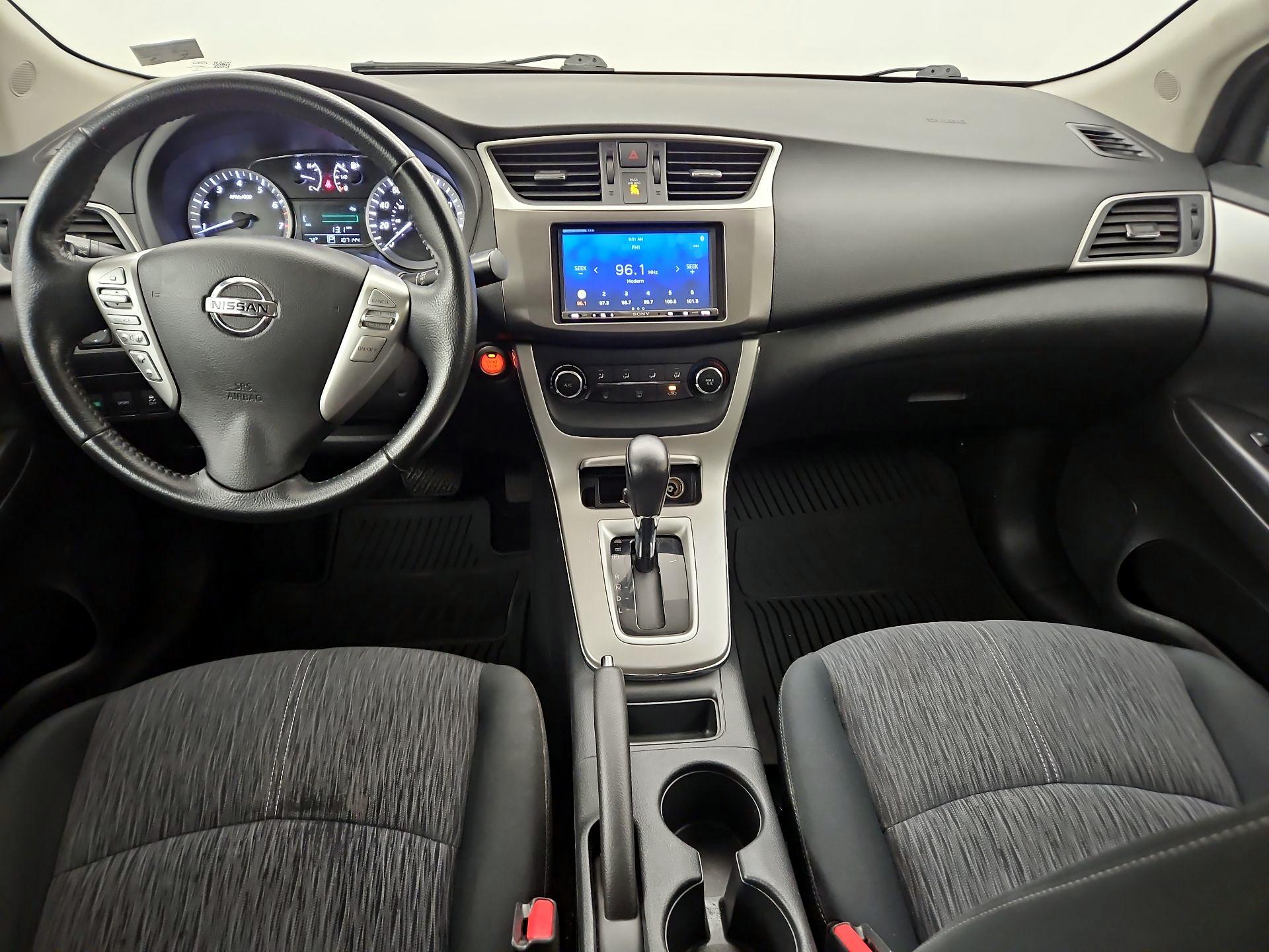 Thumbnail: 2015 Nissan Sentra - 9