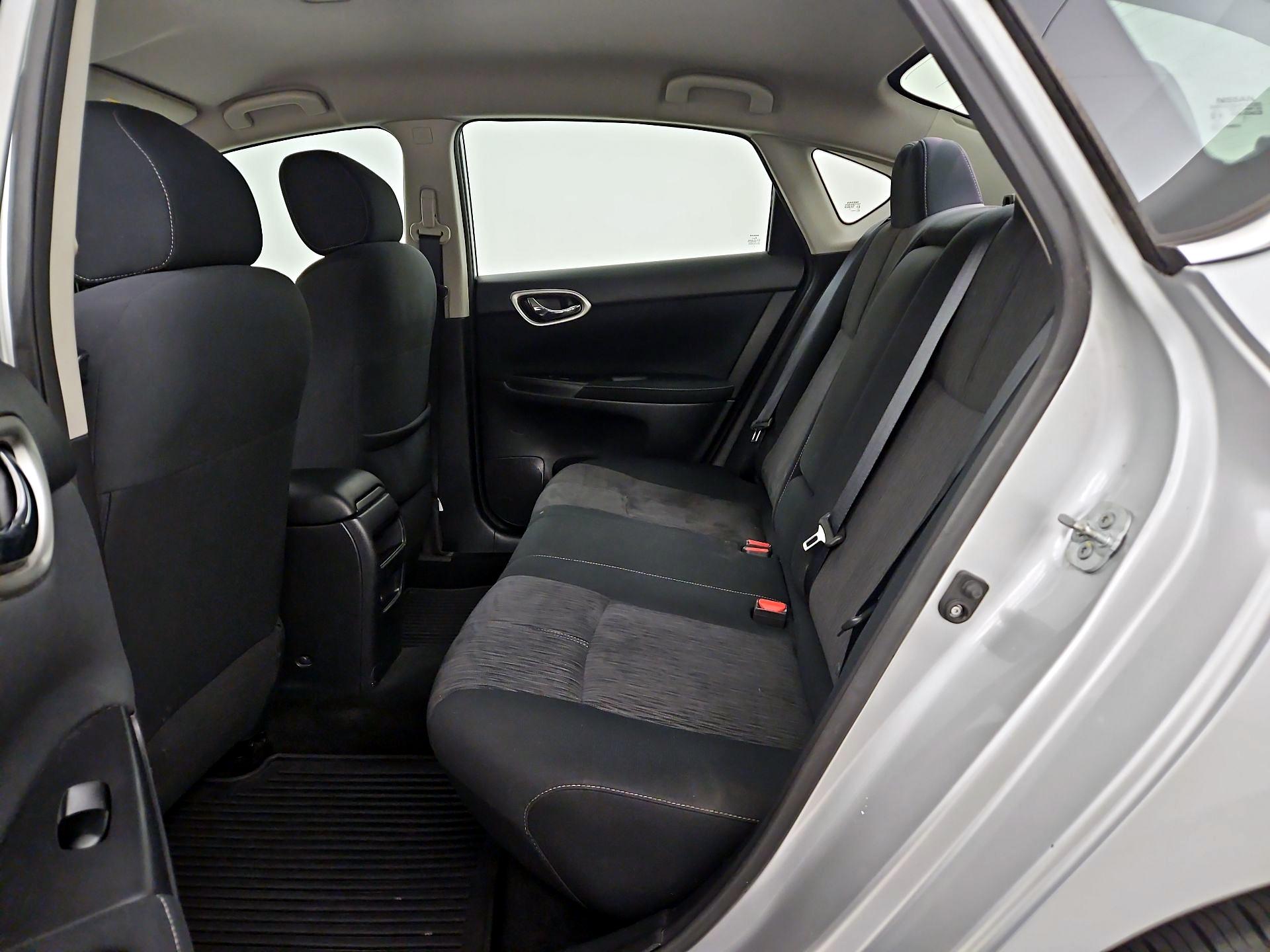 Thumbnail: 2015 Nissan Sentra - 19