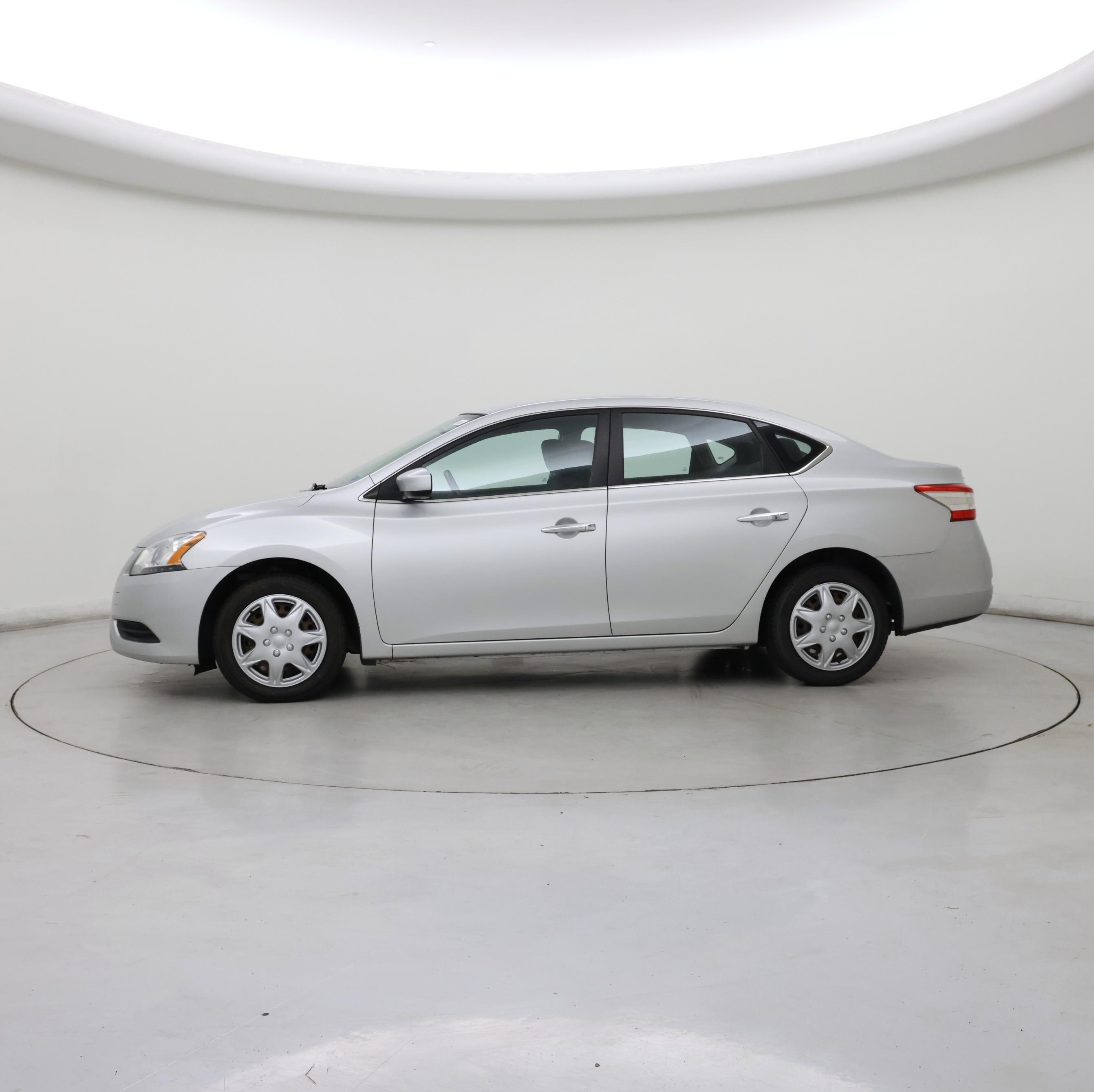 Thumbnail: 2015 Nissan Sentra - 3