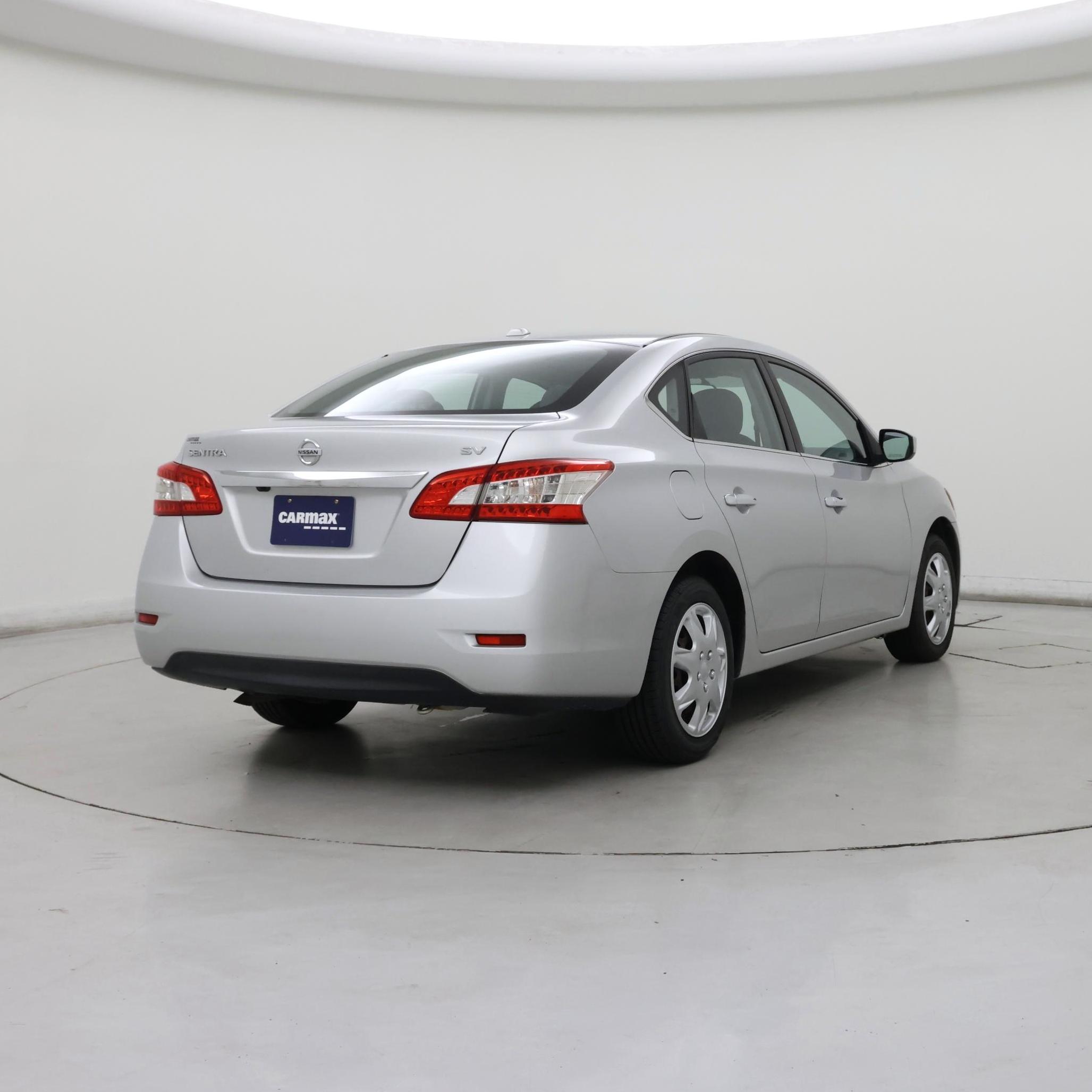 Thumbnail: 2015 Nissan Sentra - 8