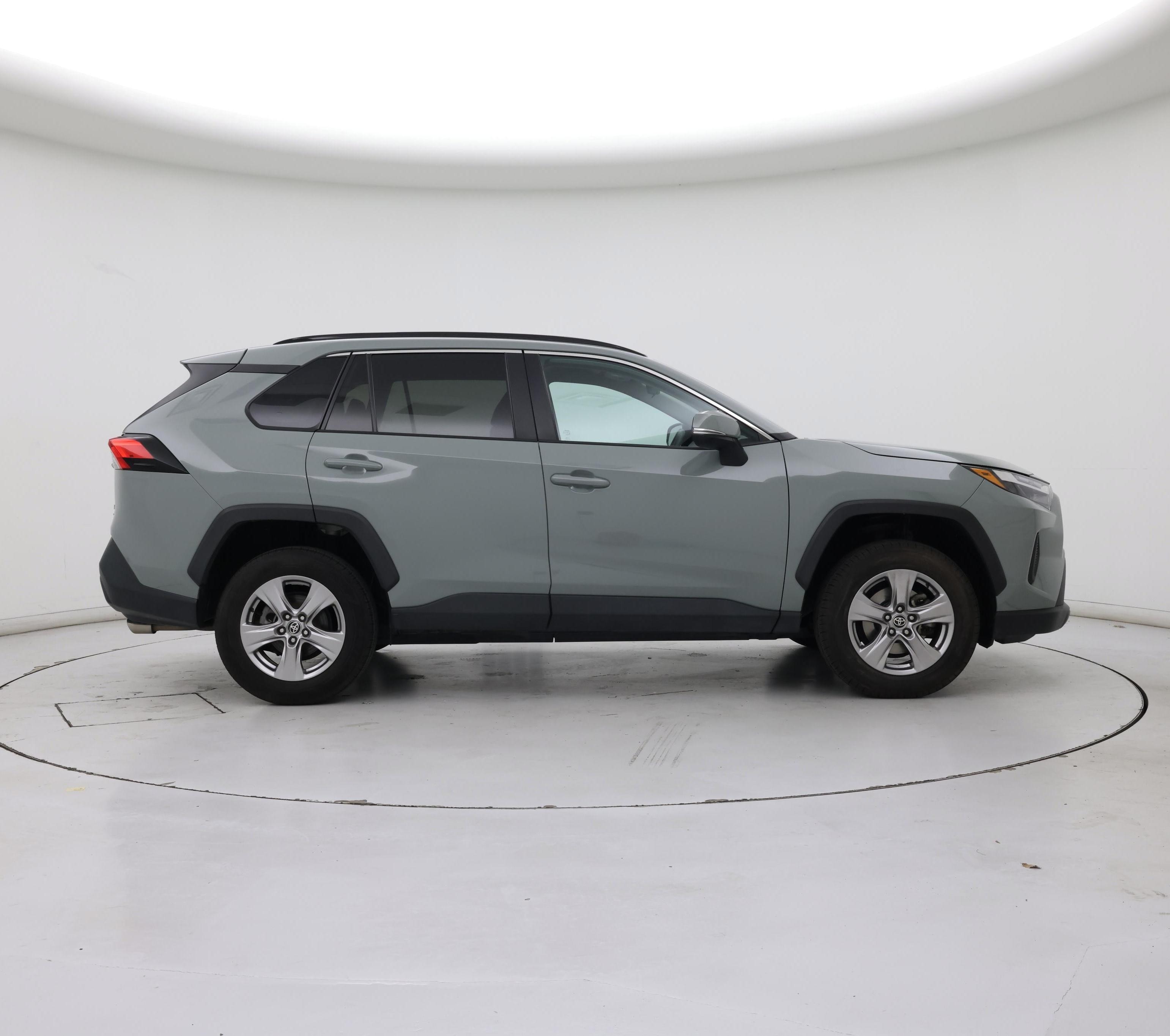 Thumbnail: 2022 Toyota RAV4 - 7