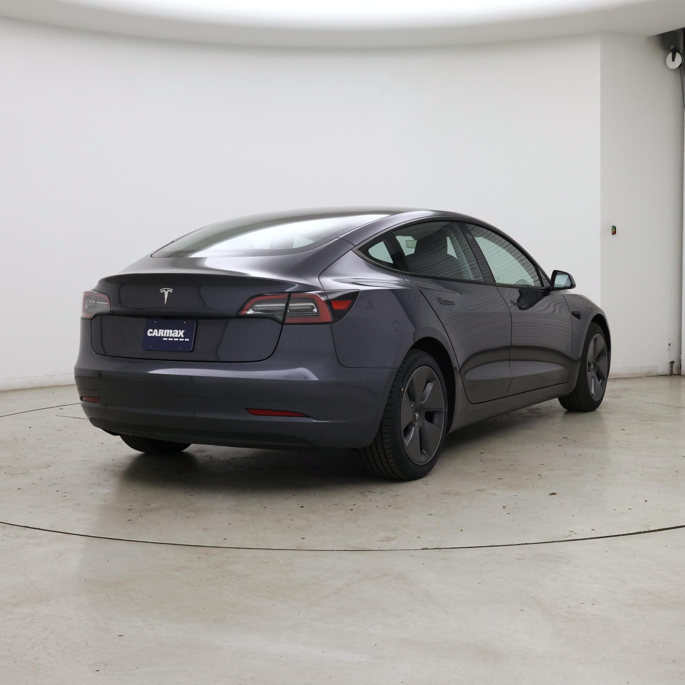 Thumbnail: 2023 Tesla Model 3 - 8