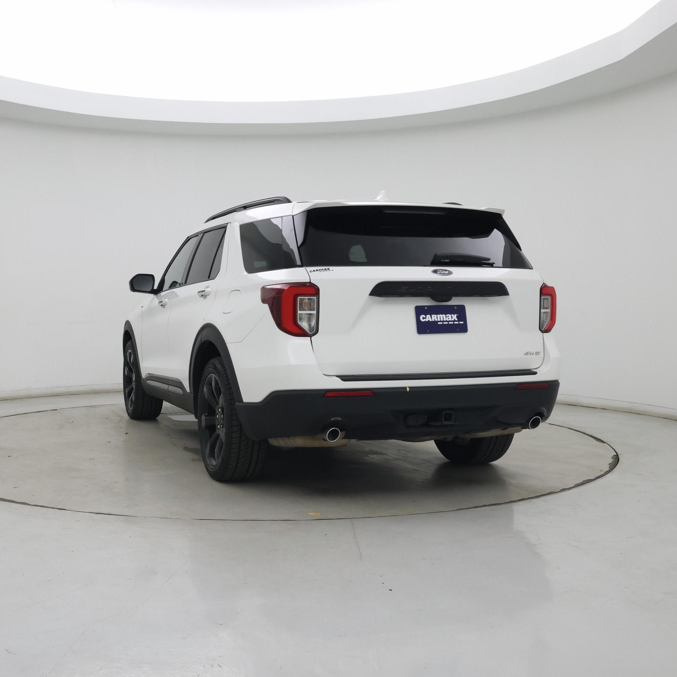 Thumbnail: 2022 Ford Explorer - 2