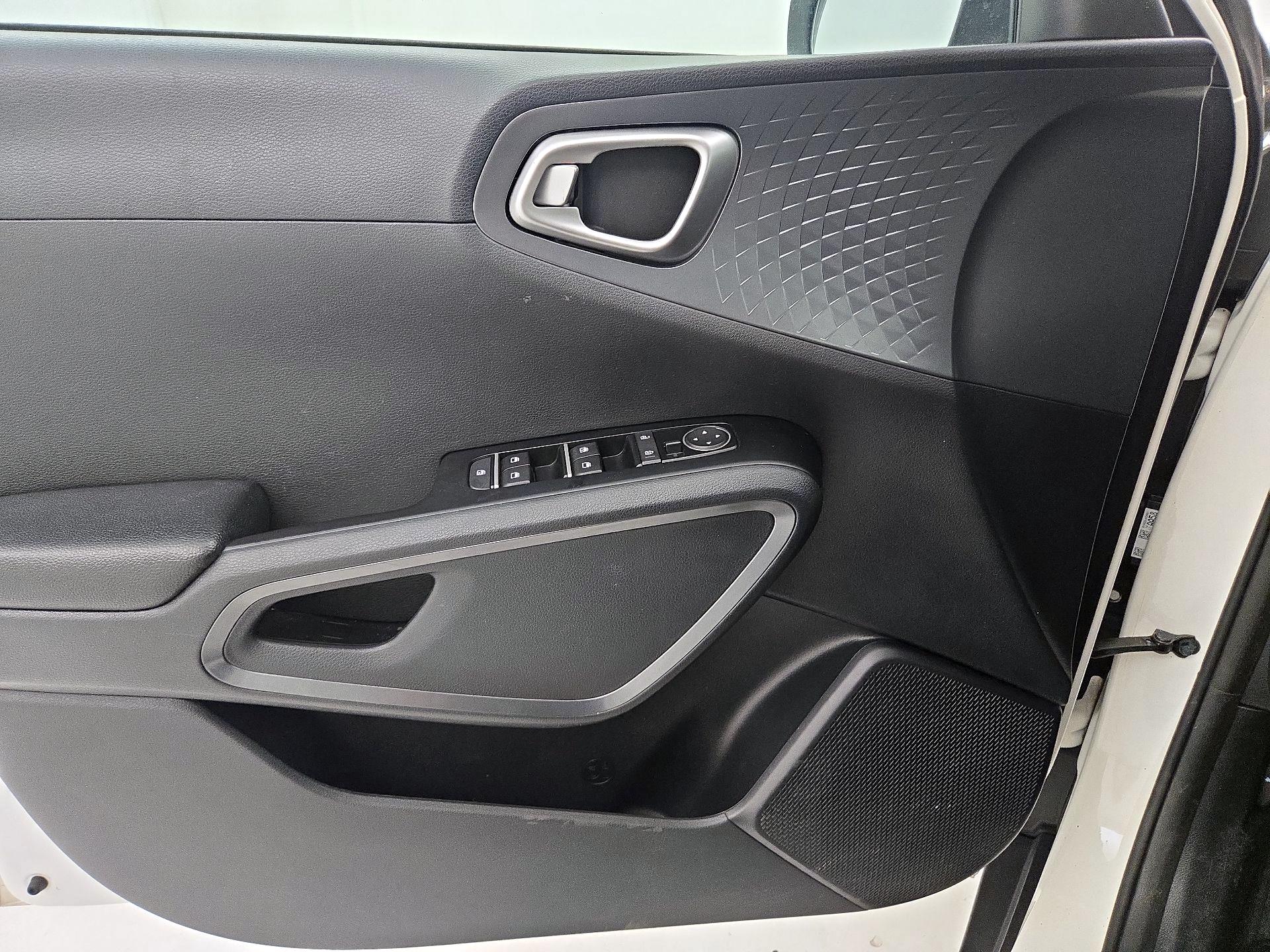 Thumbnail: 2021 Kia Soul - 12