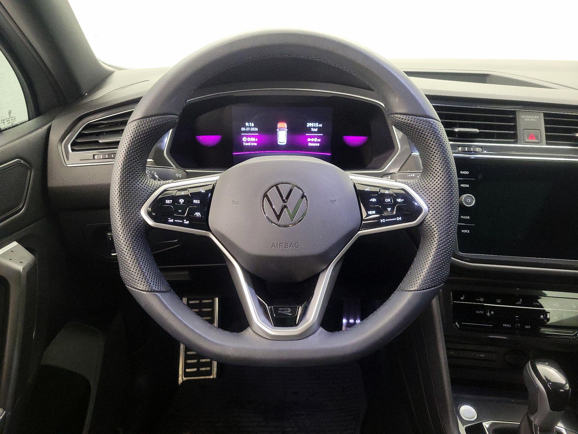 Thumbnail: 2023 Volkswagen Tiguan - 10