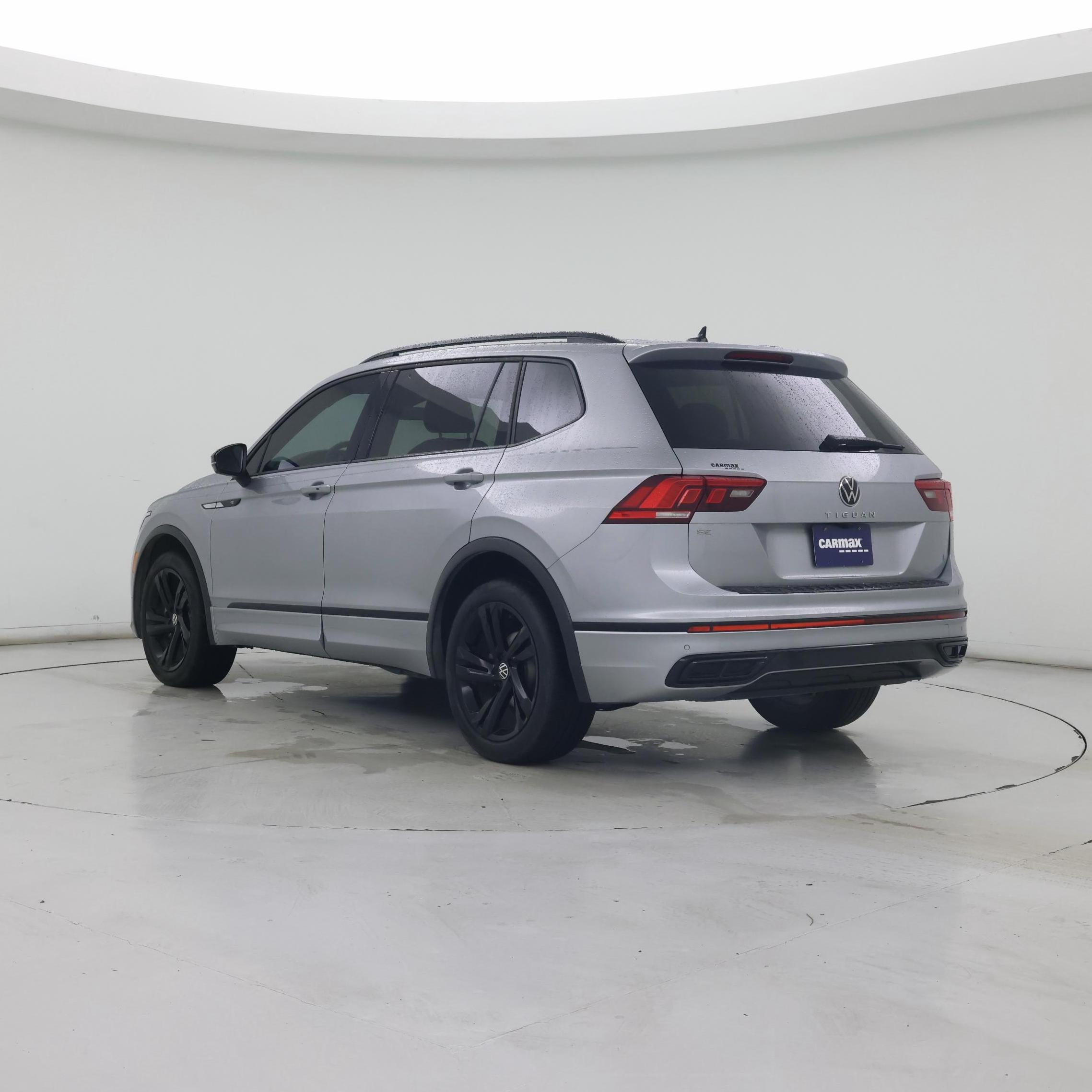 Thumbnail: 2023 Volkswagen Tiguan - 2