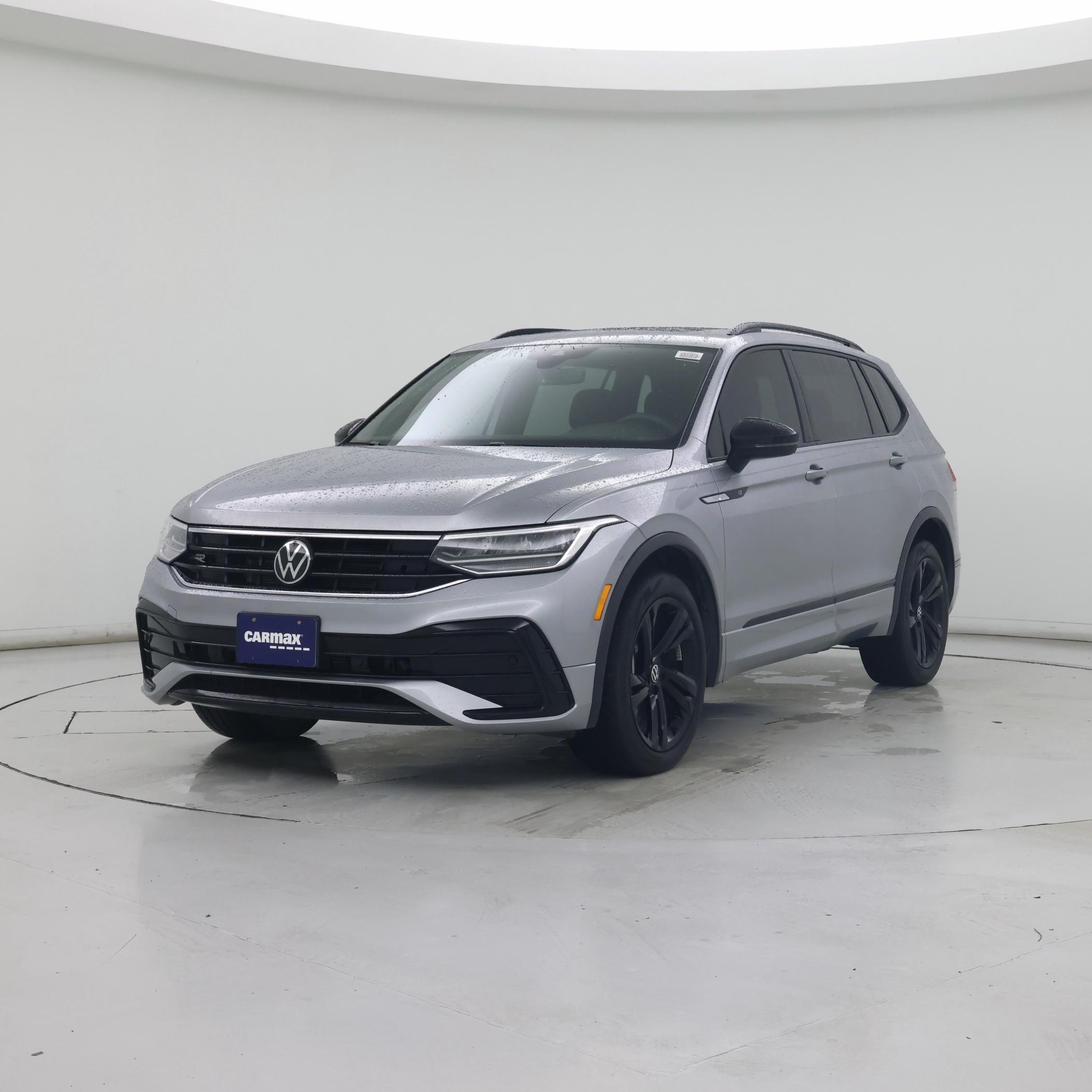 Thumbnail: 2023 Volkswagen Tiguan - 4