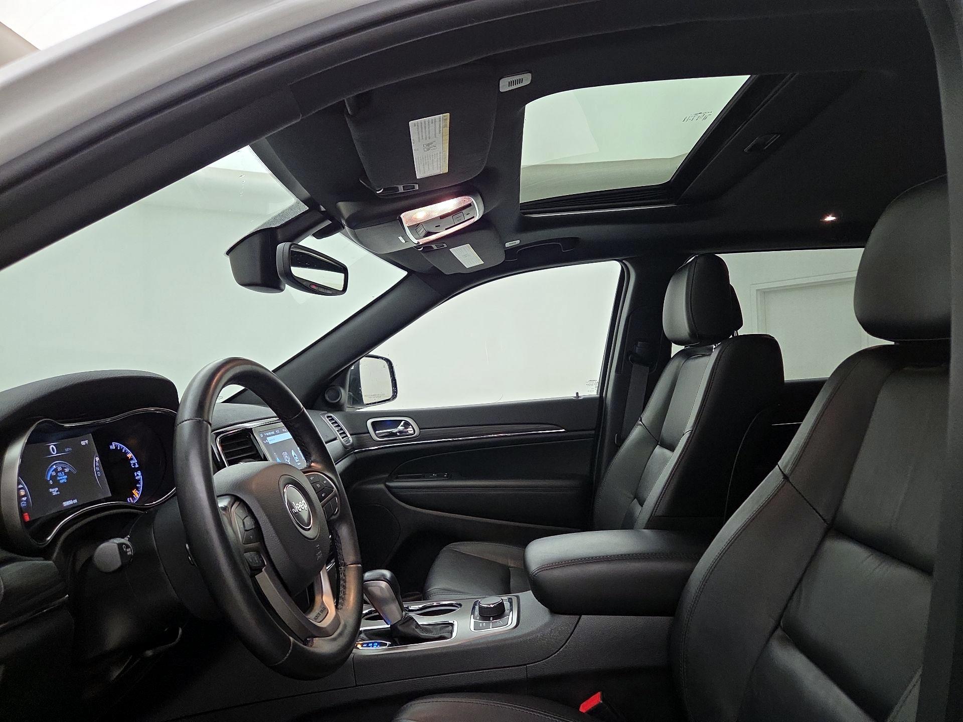 Thumbnail: 2022 Jeep Grand Cherokee - 20