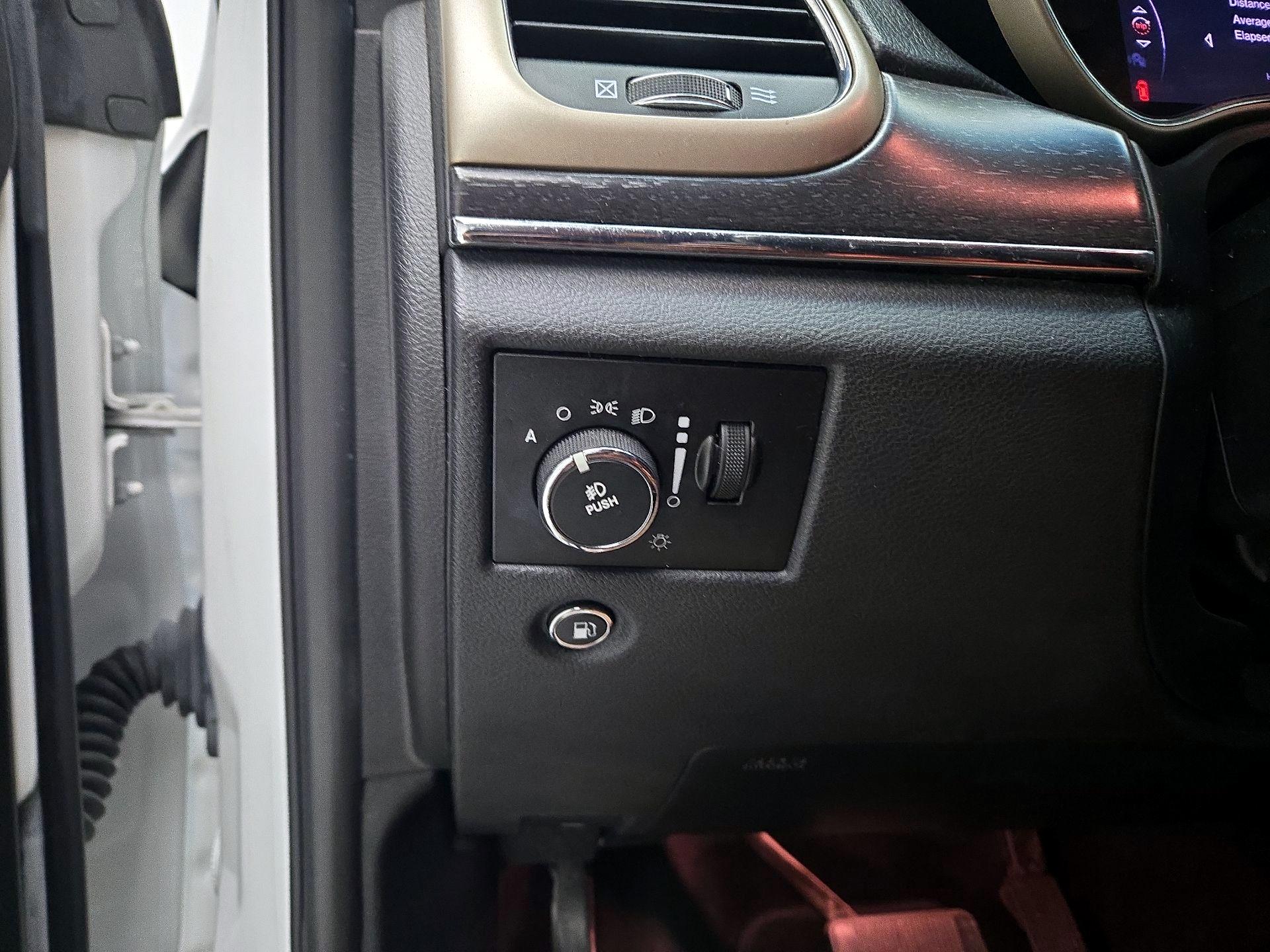 Thumbnail: 2014 Jeep Grand Cherokee - 13