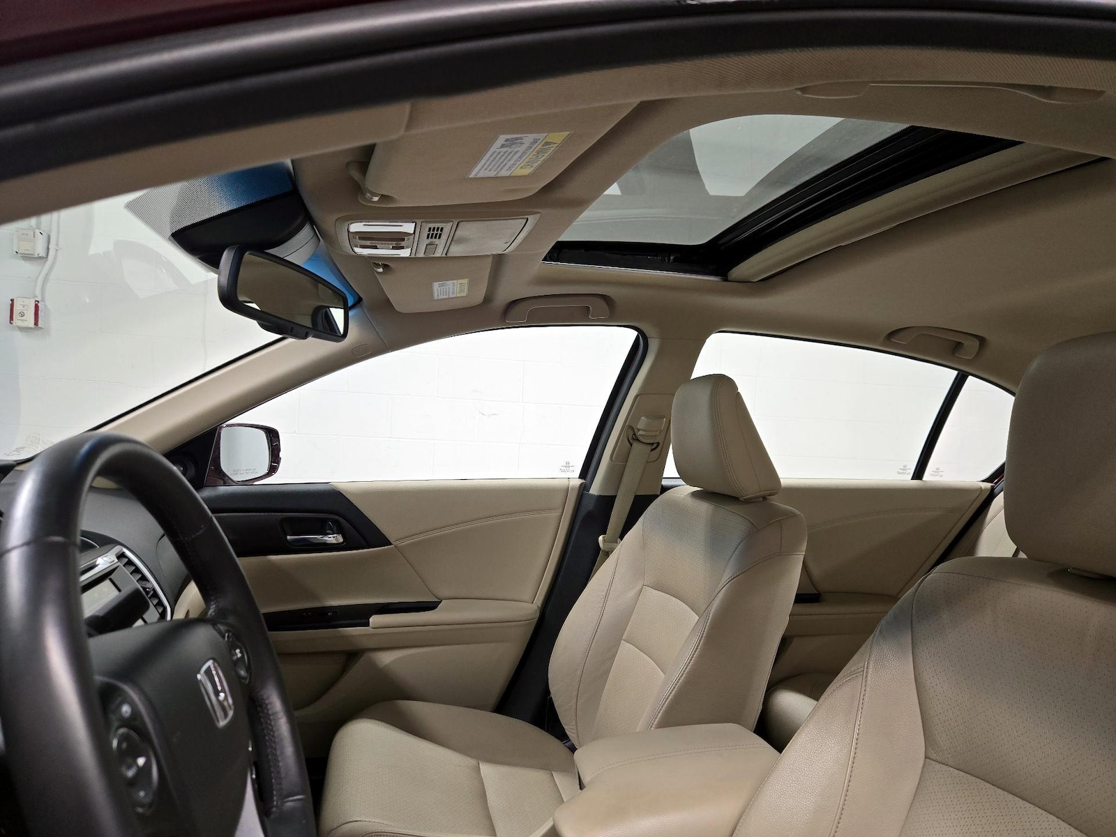 Sunroof(s) & Overhead Airbags