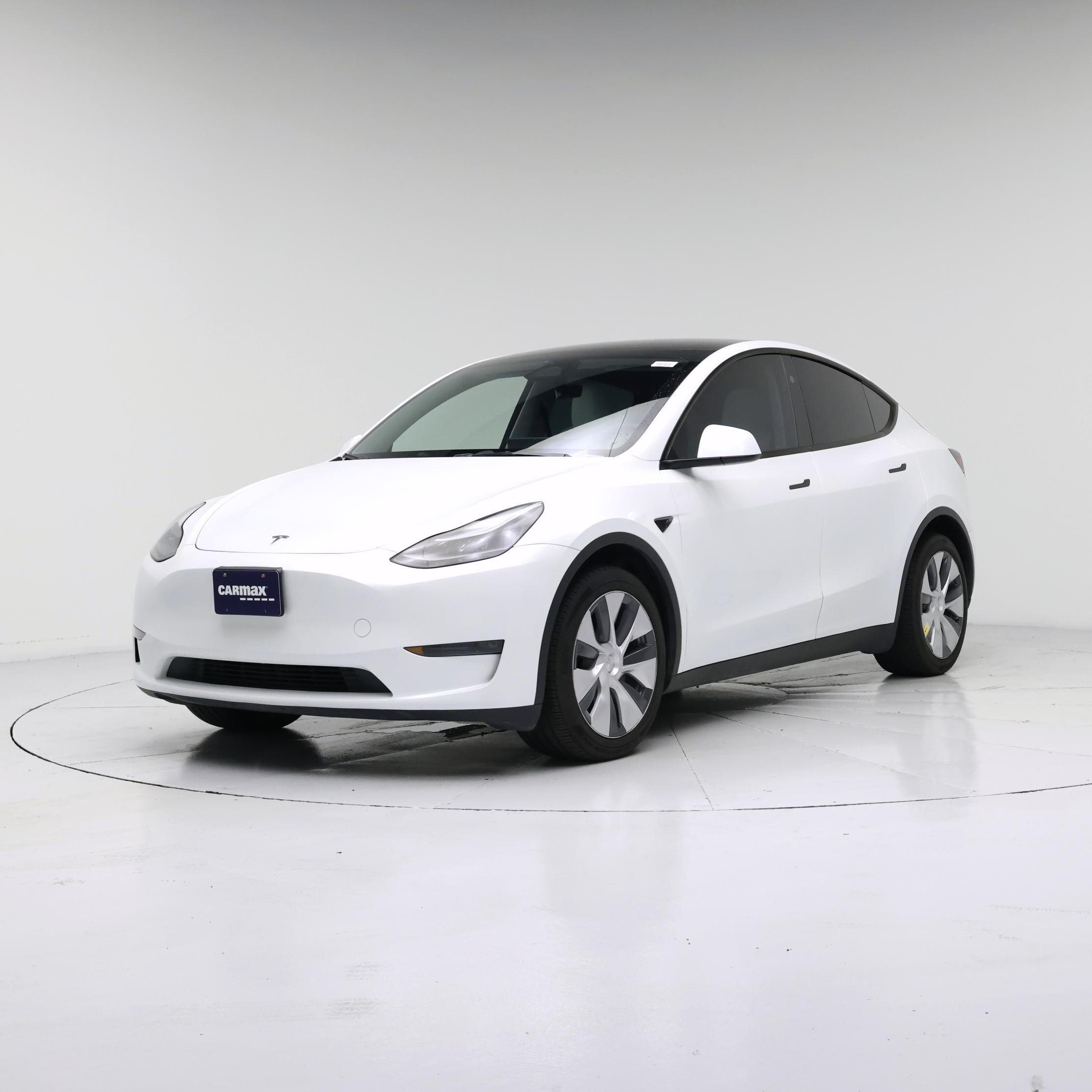 Thumbnail: 2024 Tesla Model Y - 4