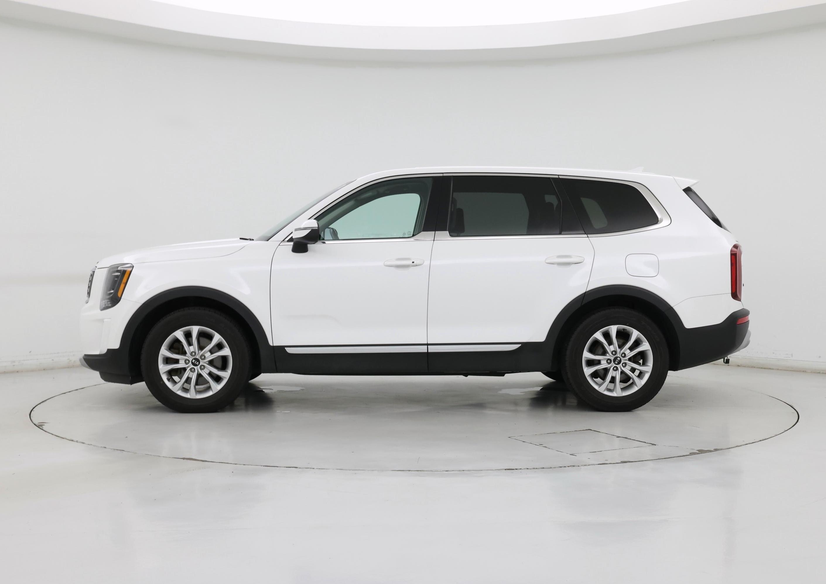 Thumbnail: 2020 Kia Telluride - 3