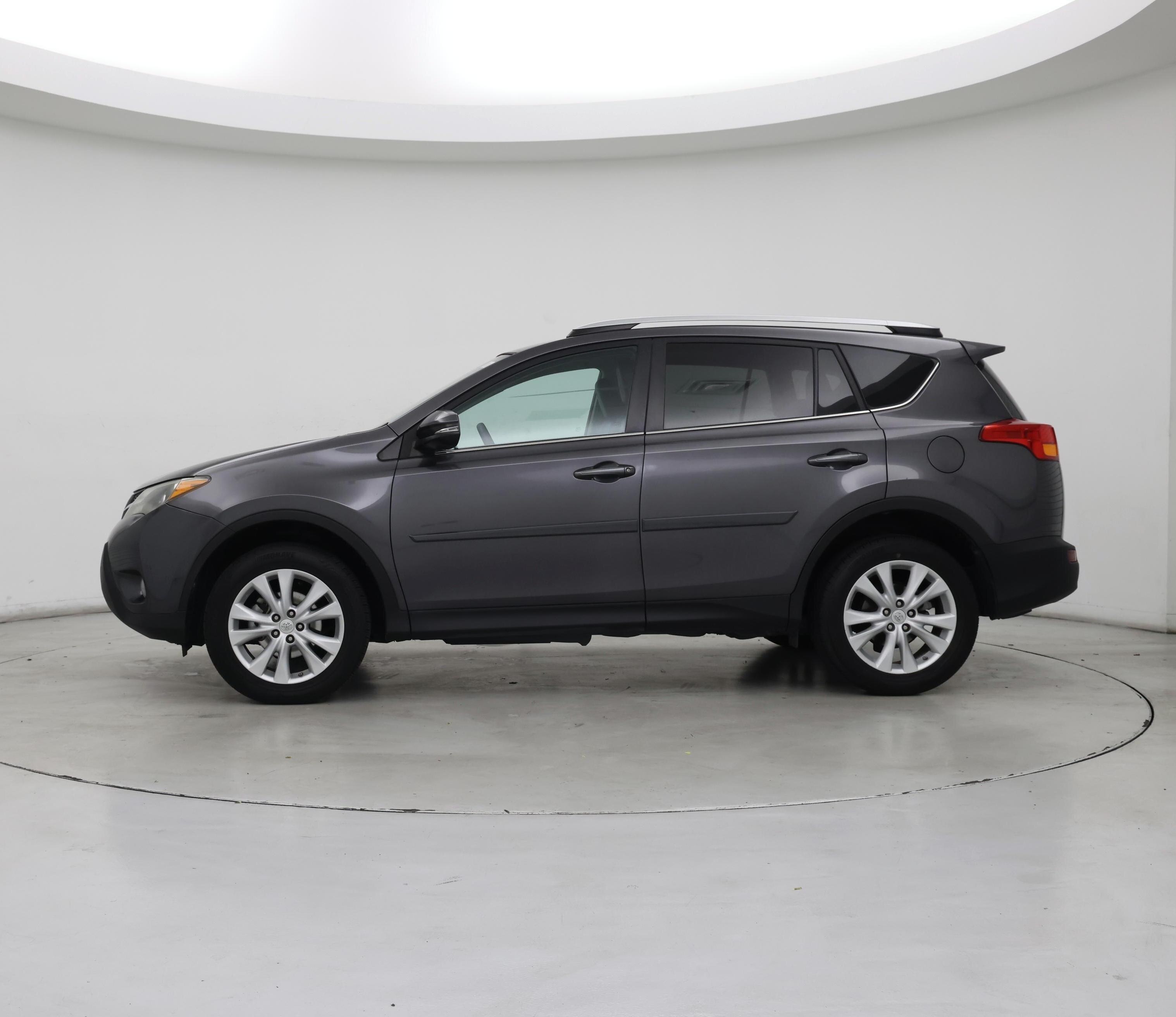 Thumbnail: 2015 Toyota RAV4 - 3