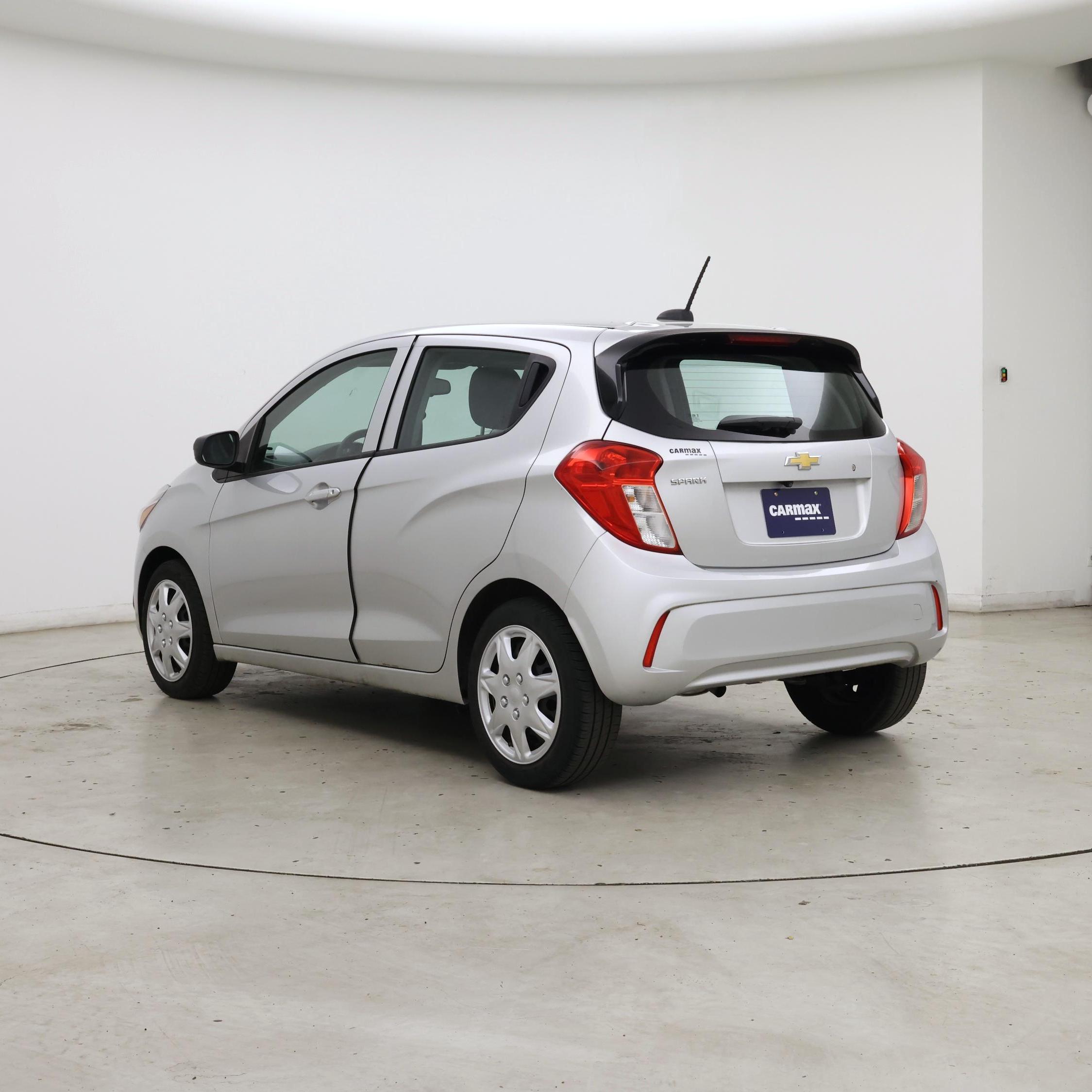 Thumbnail: 2017 Chevrolet Spark - 2
