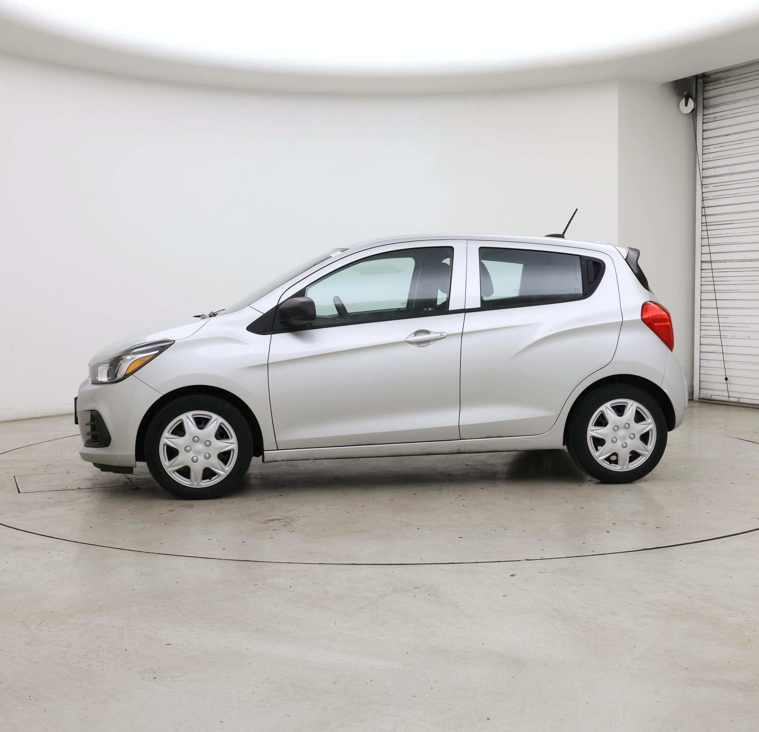 Thumbnail: 2017 Chevrolet Spark - 3