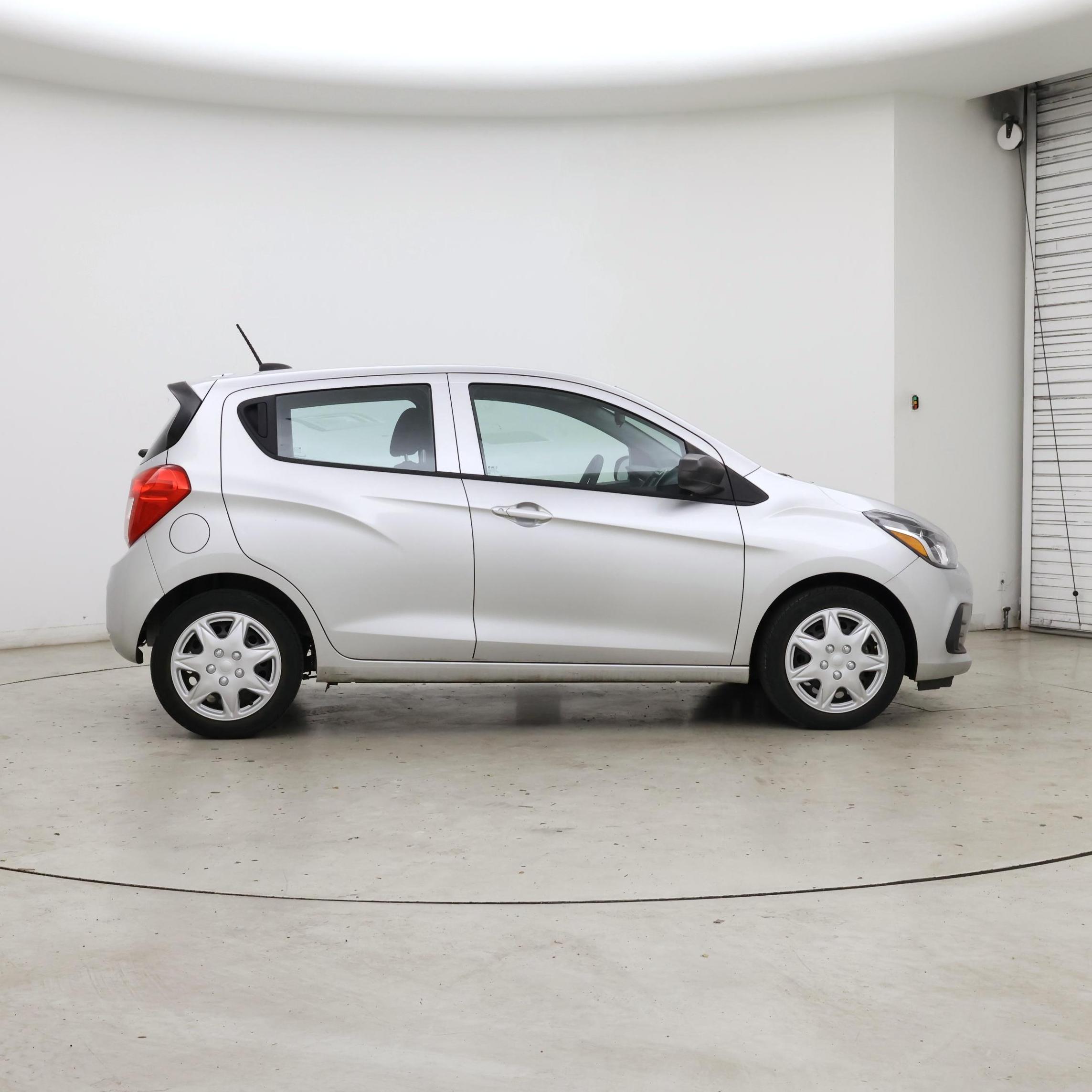 Thumbnail: 2017 Chevrolet Spark - 7