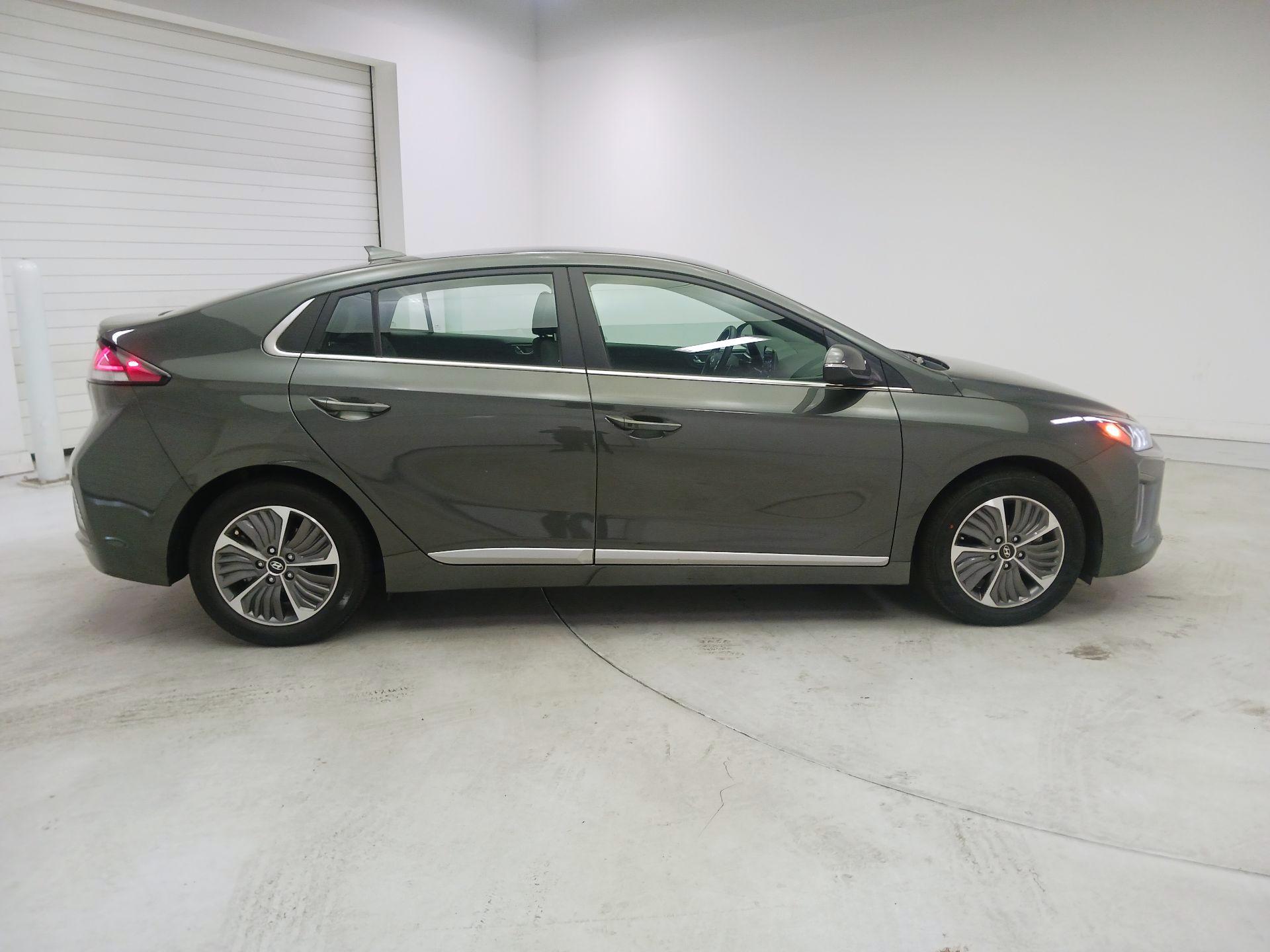 Thumbnail: 2021 Hyundai Ioniq - 4